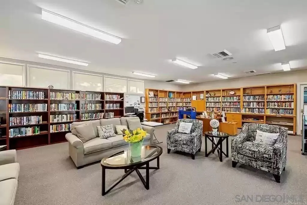 https://cdn.realtyfeed.com/cdn/127/250038086/548b74632d552e5565b46d8711f5e9a8.webp