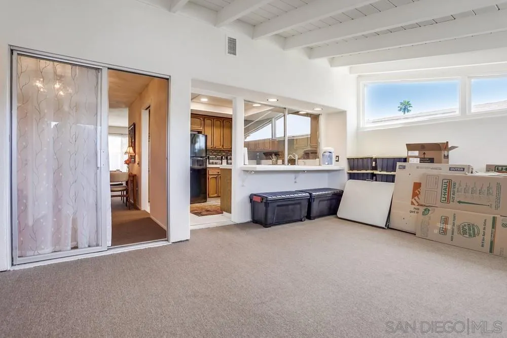 https://cdn.realtyfeed.com/cdn/127/250038086/c471c1a5c0bdf0acd6ddfefee90de6bf.webp