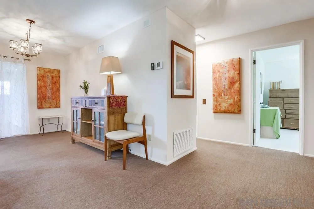 https://cdn.realtyfeed.com/cdn/127/250038086/e5fd05671ac400a1c18a062f6b74aebc.webp