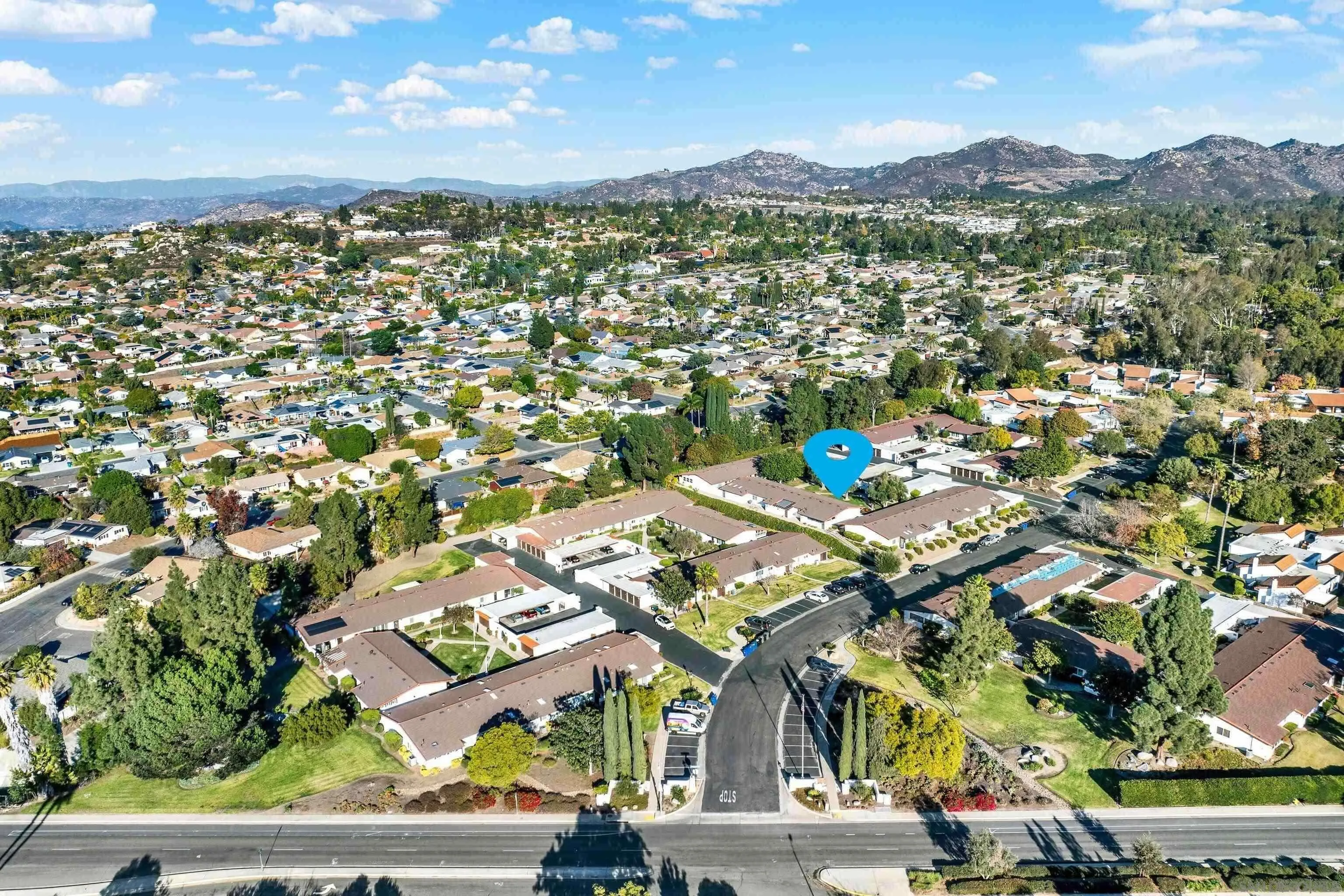 https://cdn.realtyfeed.com/cdn/127/250038086/ec69efe88493f2aa966a12bd8d561aba.webp