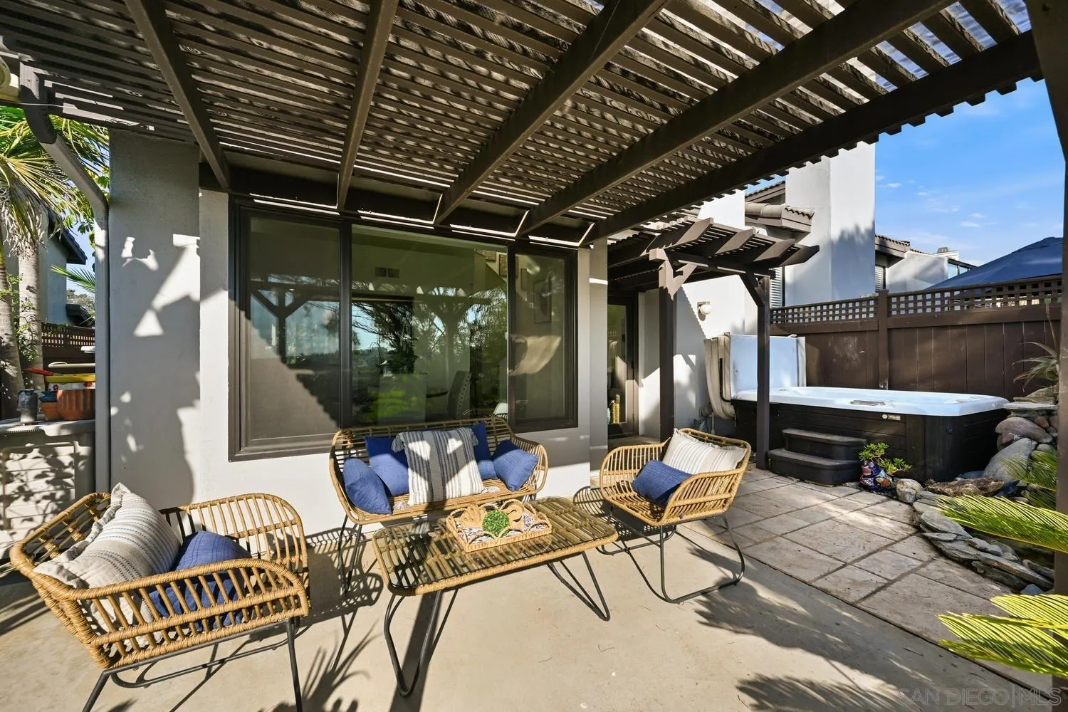 https://cdn.realtyfeed.com/cdn/127/250038088/3bd2dbafa4dbf55503e8689f63768ffd.webp