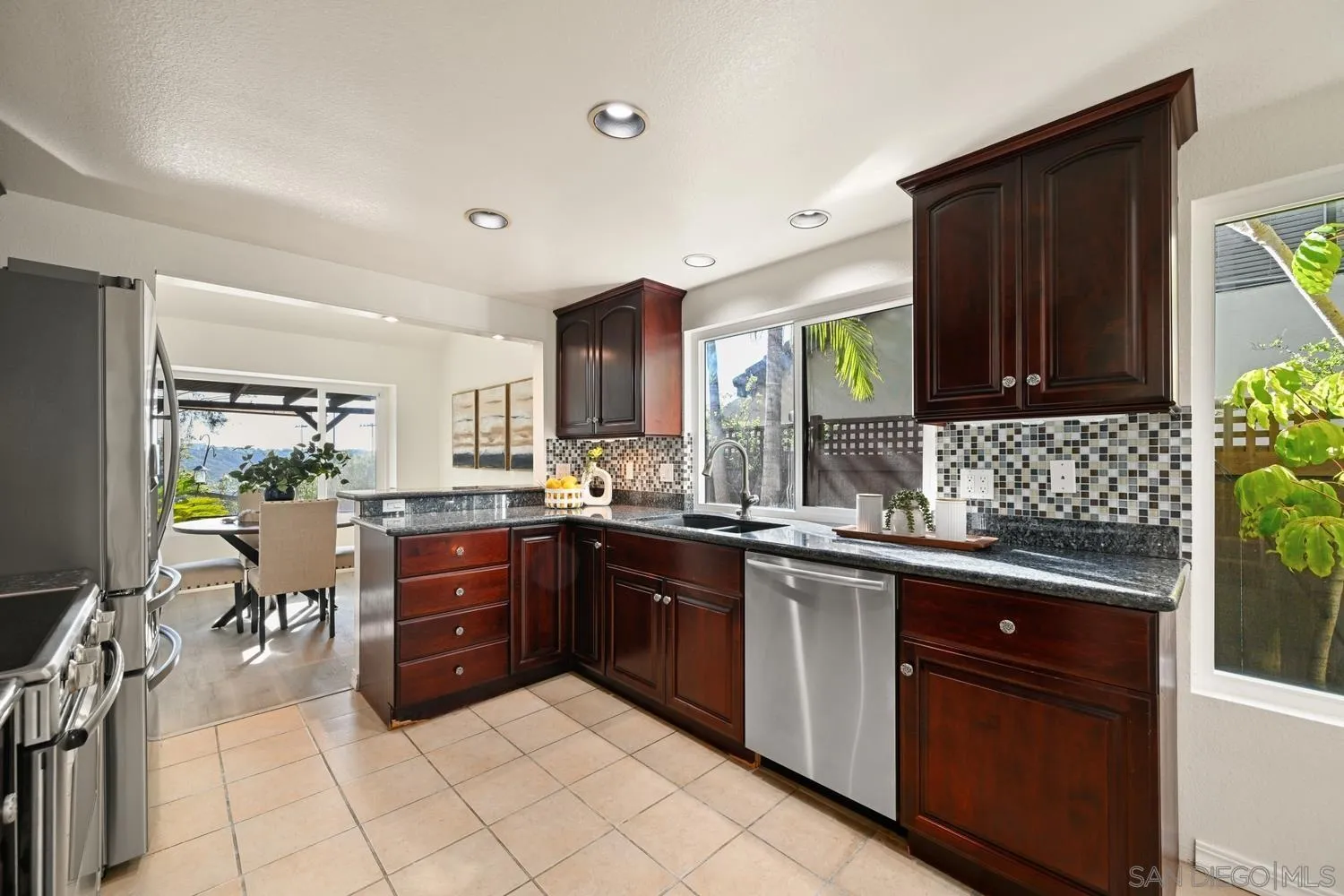 https://cdn.realtyfeed.com/cdn/127/250038088/b7024a511ae13145ba4aba357c9496d2.webp