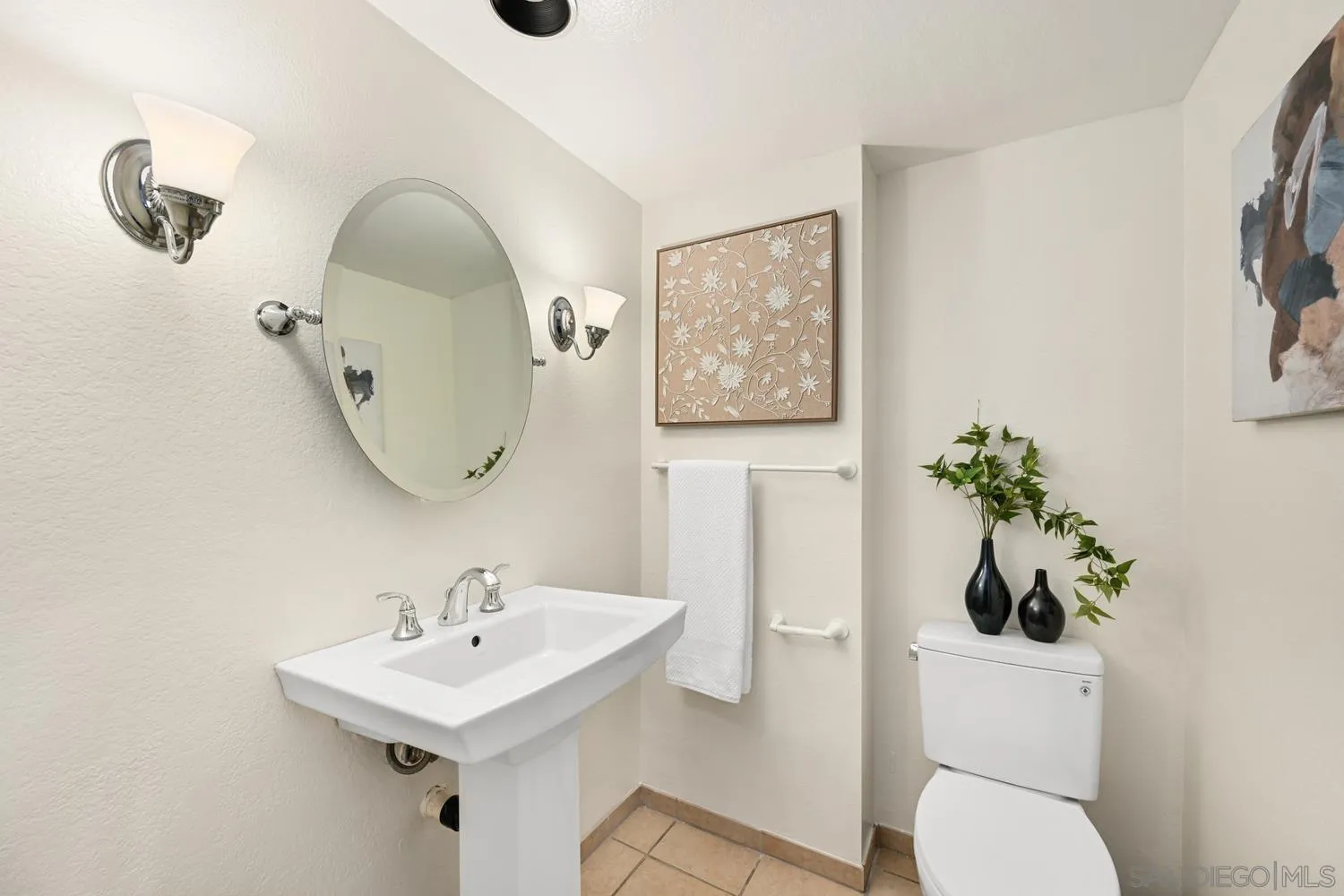 https://cdn.realtyfeed.com/cdn/127/250038088/ec2f0198954f23162ed73a1d1e63c3e6.webp