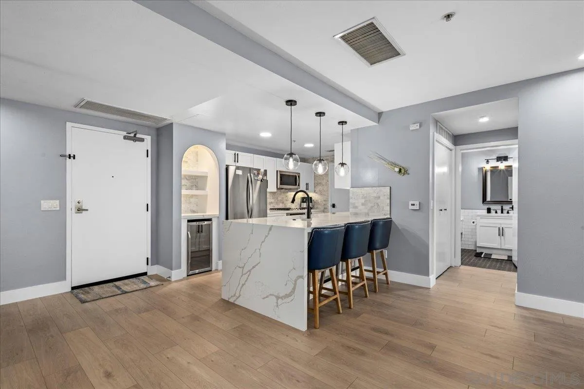 https://cdn.realtyfeed.com/cdn/127/250038089/7f543695c9adf77a9936348825ce966e.webp