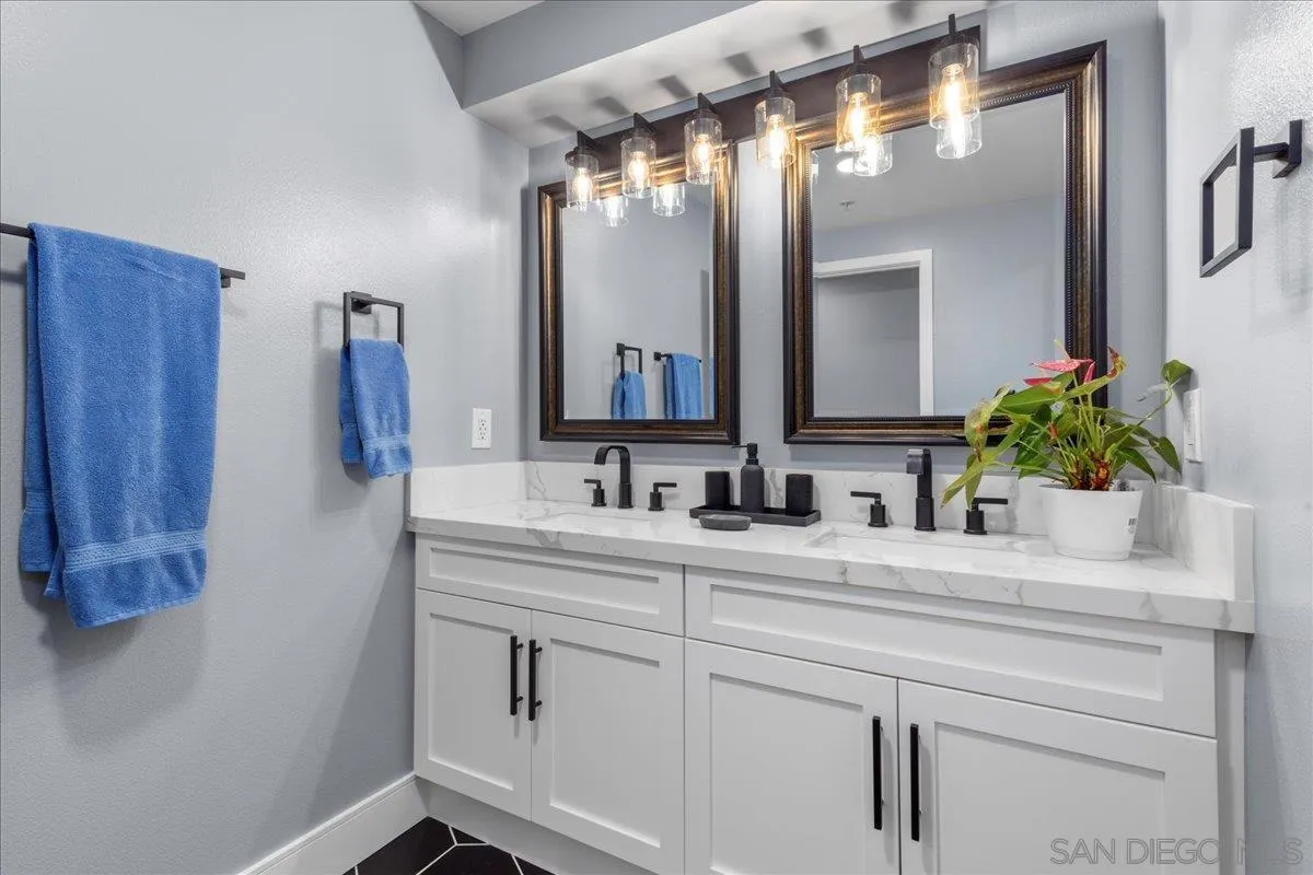 https://cdn.realtyfeed.com/cdn/127/250038089/9df94e5d33dd2f38aafa653dc301f132.webp