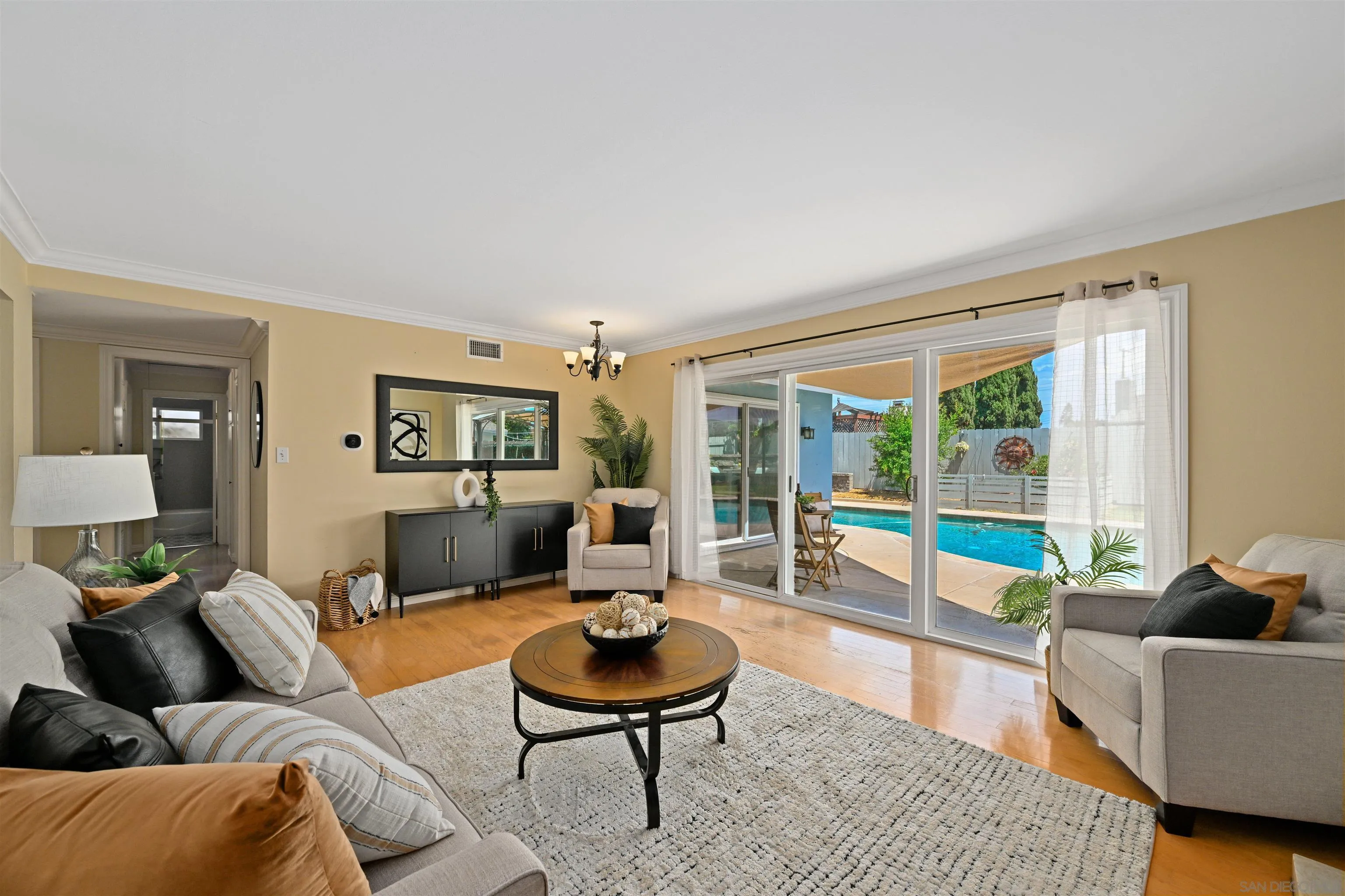 https://cdn.realtyfeed.com/cdn/127/250038090/a9c8cc1d6fb8dc7dbc463edae9ae1f8d.webp