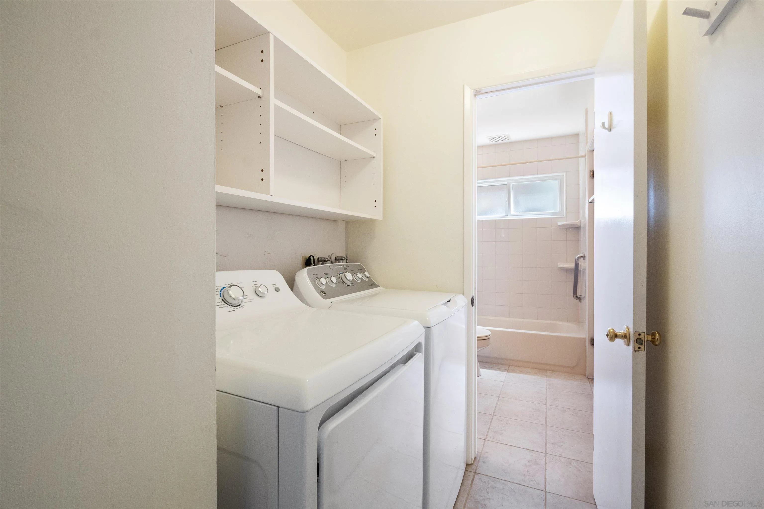 https://cdn.realtyfeed.com/cdn/127/250038093/04ee5fb37e440183c936b4fd9becb18d.webp