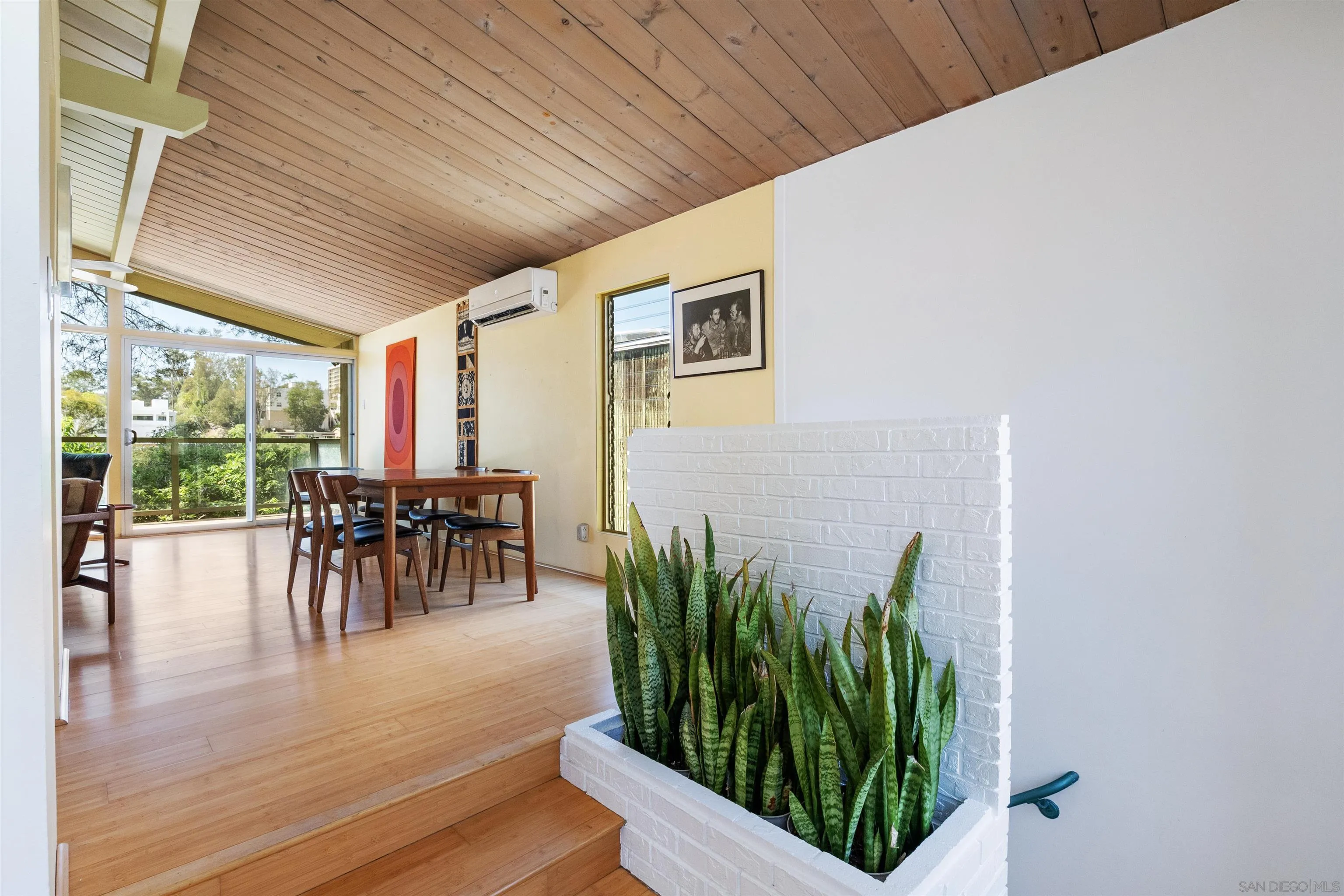 https://cdn.realtyfeed.com/cdn/127/250038093/4888d1790c8b9b6b7fbddc510bb5ceba.webp