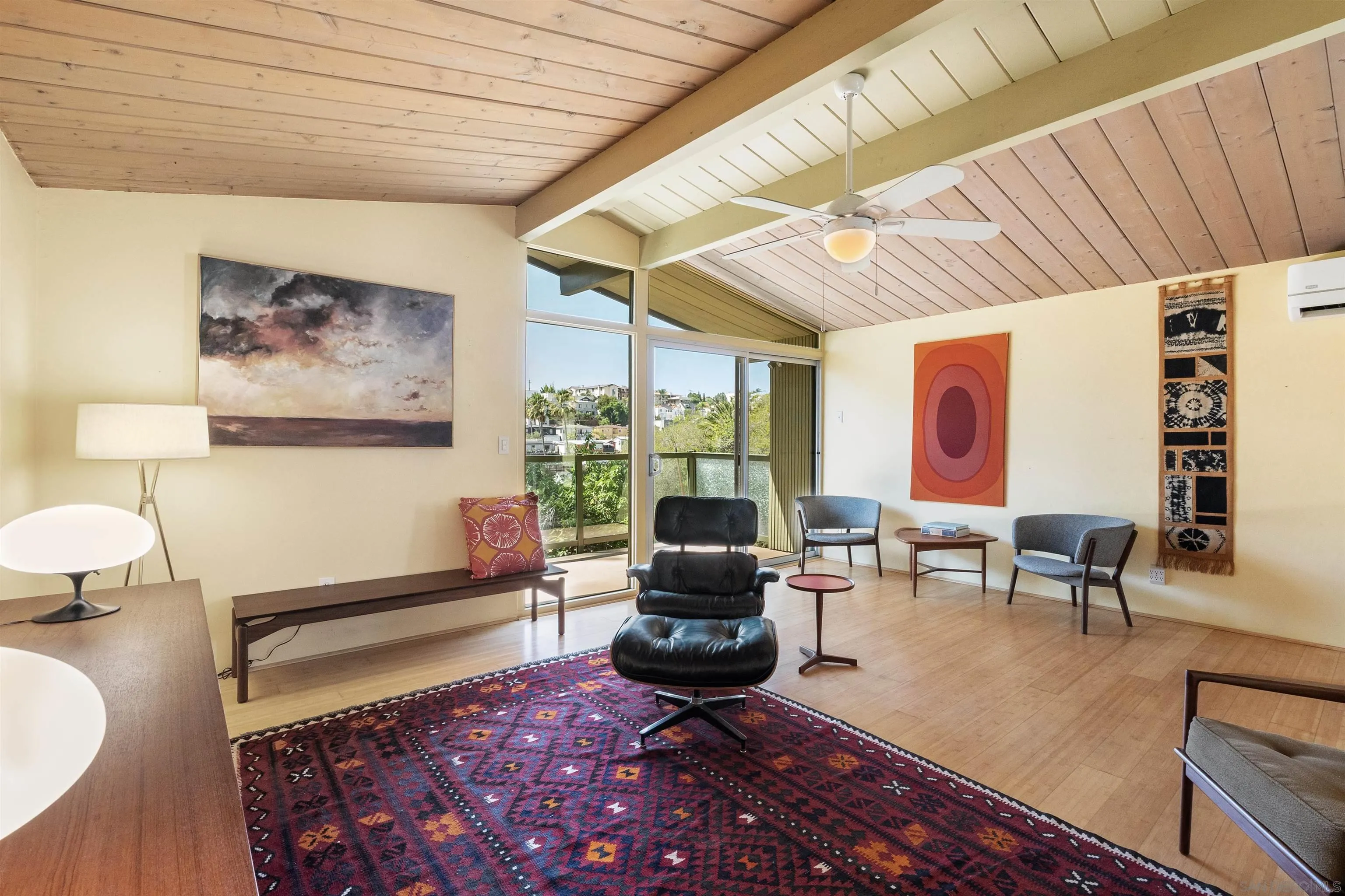 https://cdn.realtyfeed.com/cdn/127/250038093/a559828b93426bfd38899a858f3ba1b1.webp
