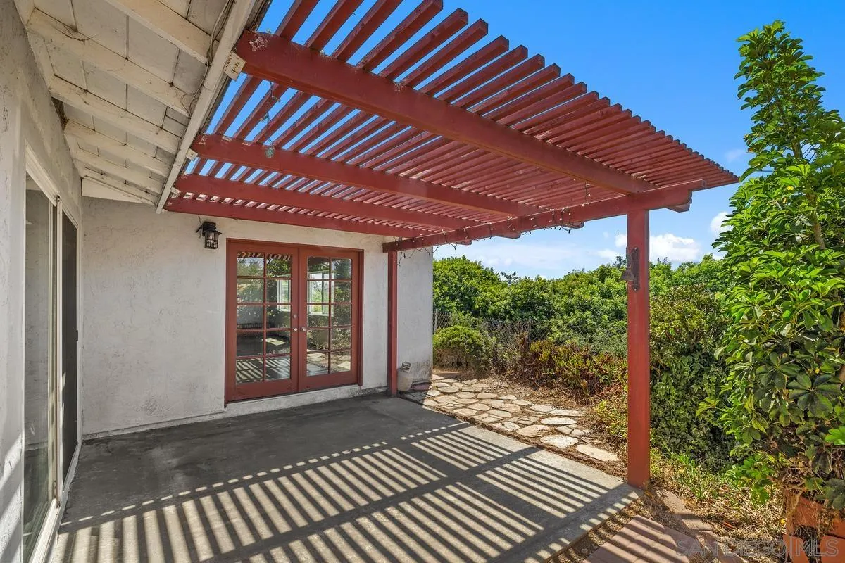 https://cdn.realtyfeed.com/cdn/127/250038095/14a398dafe8317489bf65f78fcf240e9.webp
