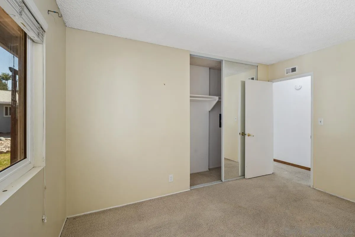 https://cdn.realtyfeed.com/cdn/127/250038095/186e93a19486275b2fb6664ab17e730e.webp