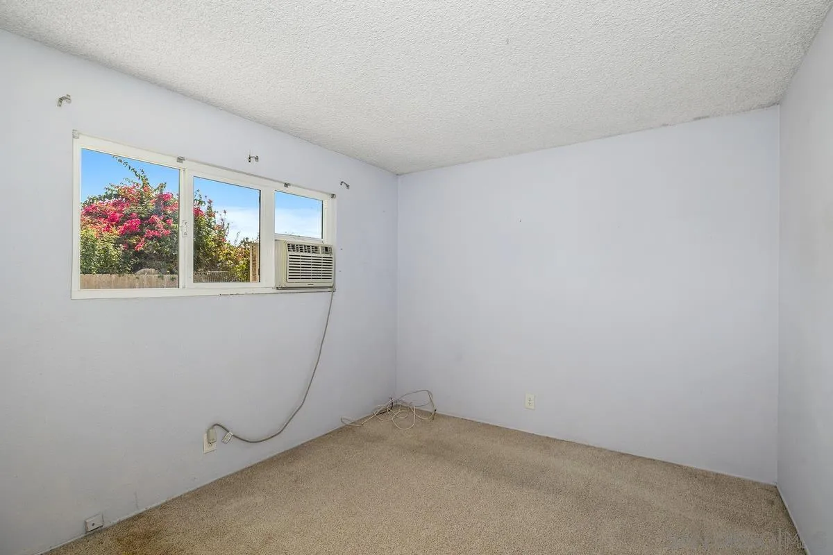 https://cdn.realtyfeed.com/cdn/127/250038095/e91289b1ccbd1cb9057003859726ec1a.webp