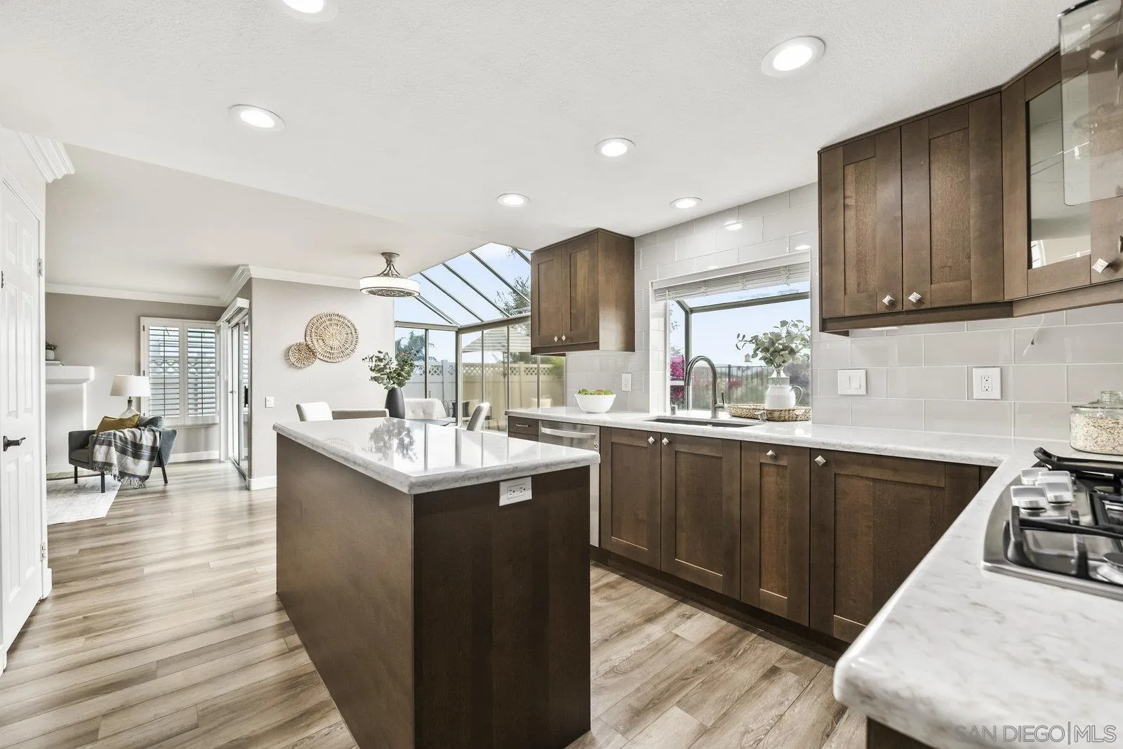 https://cdn.realtyfeed.com/cdn/127/250038101/0c68c9ac7b71fd24ae560ae437dc0ed0.webp