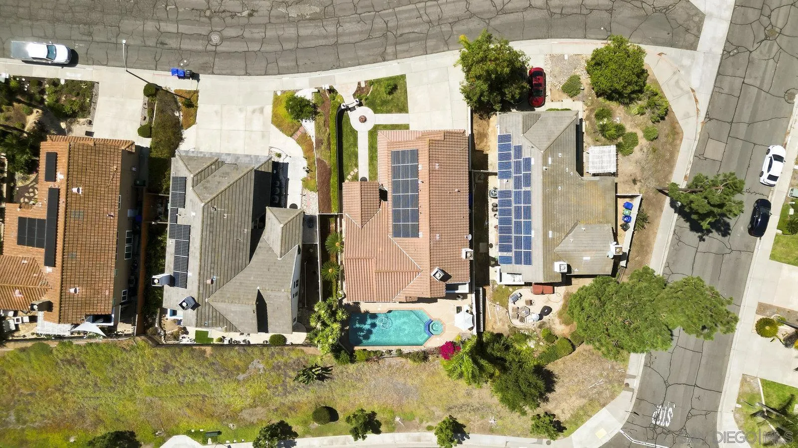 https://cdn.realtyfeed.com/cdn/127/250038101/cea463cfb76129512e2c75bc8ba5f5f0.webp