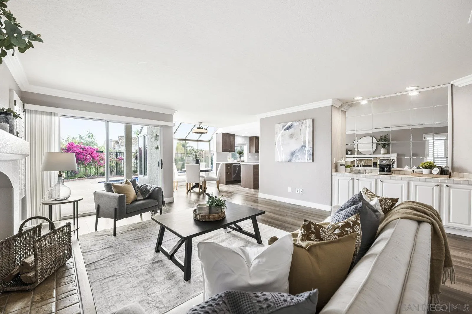 https://cdn.realtyfeed.com/cdn/127/250038101/e6e07774e82f76ac72440b364d3e876e.webp