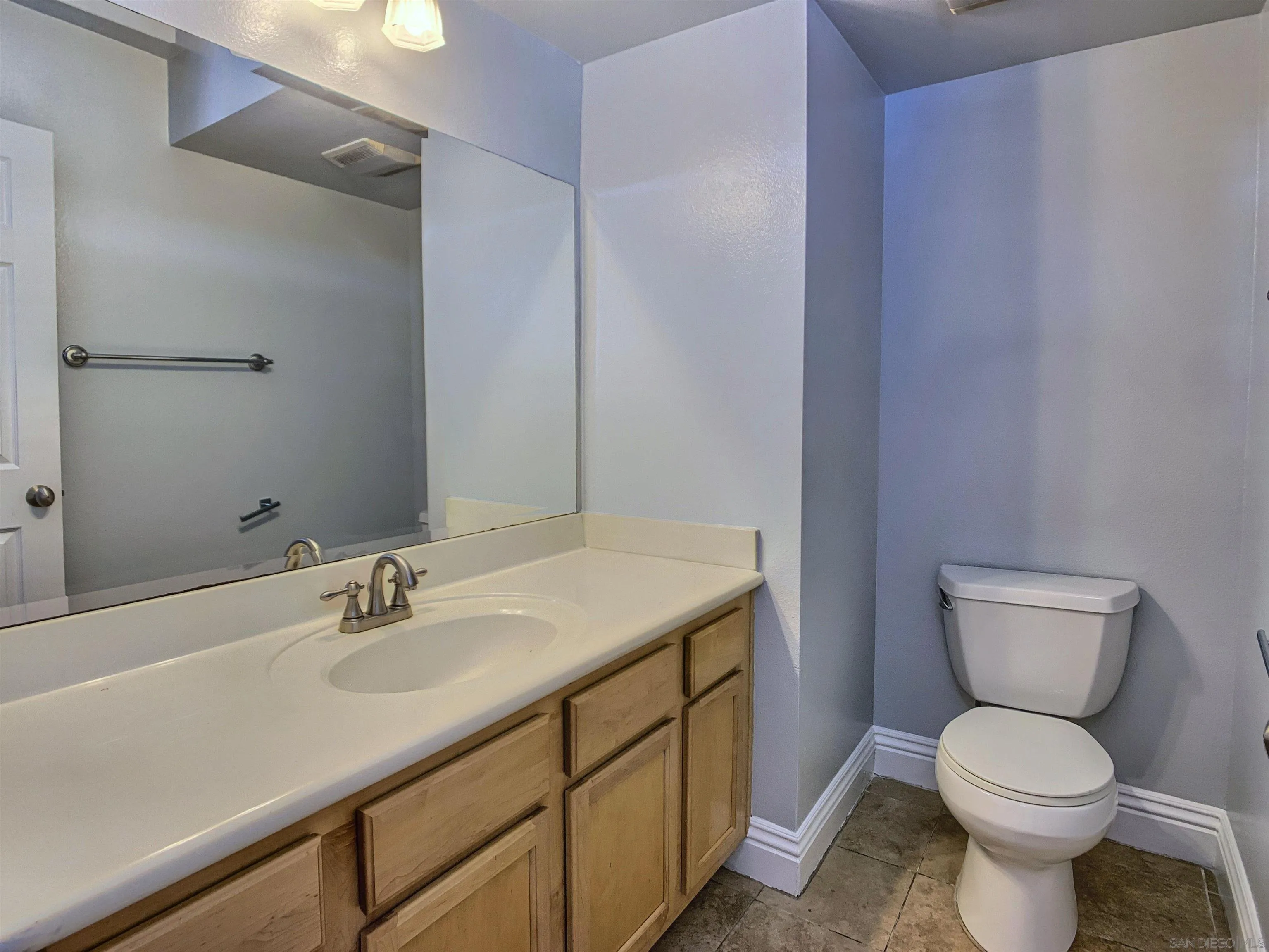 https://cdn.realtyfeed.com/cdn/127/250038103/cf02c40ea73ce81d8dd80992c47a1dee.webp