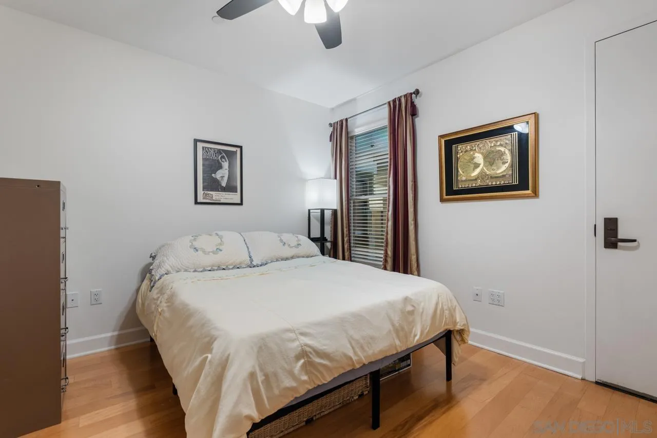 https://cdn.realtyfeed.com/cdn/127/250038104/4a2819d5aedc170cf4eb68f3a7942e1d.webp