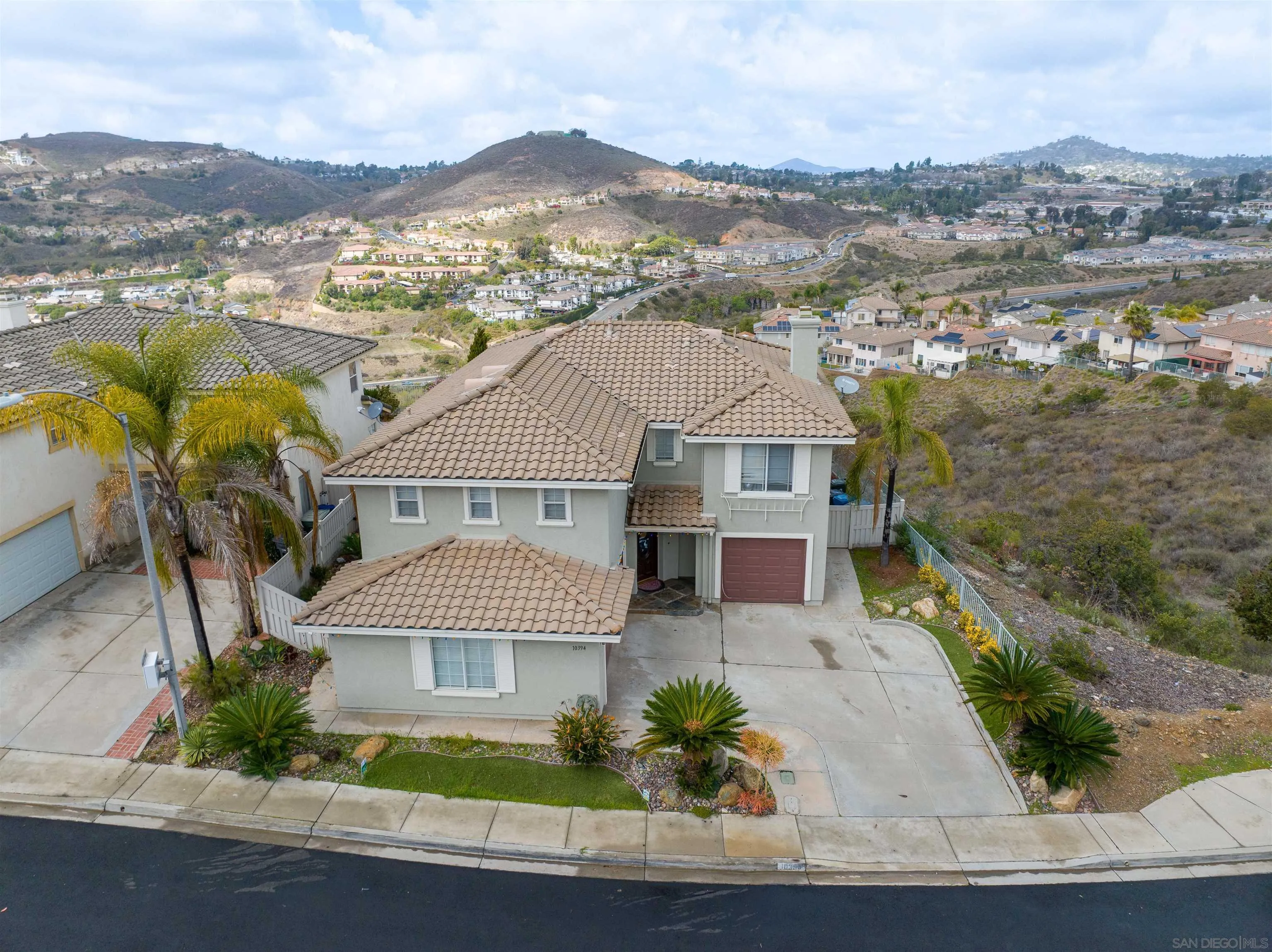 https://cdn.realtyfeed.com/cdn/127/250038106/7337b5317cfbf370cf4eebc0c7f88d0f.webp