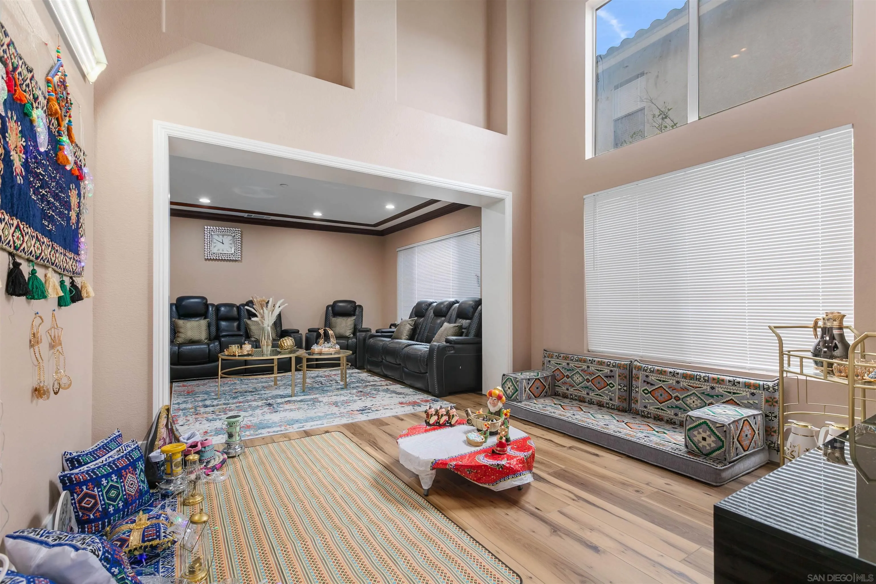https://cdn.realtyfeed.com/cdn/127/250038106/8eb2d429bf8f54d7b3d7cc67d6dc4652.webp