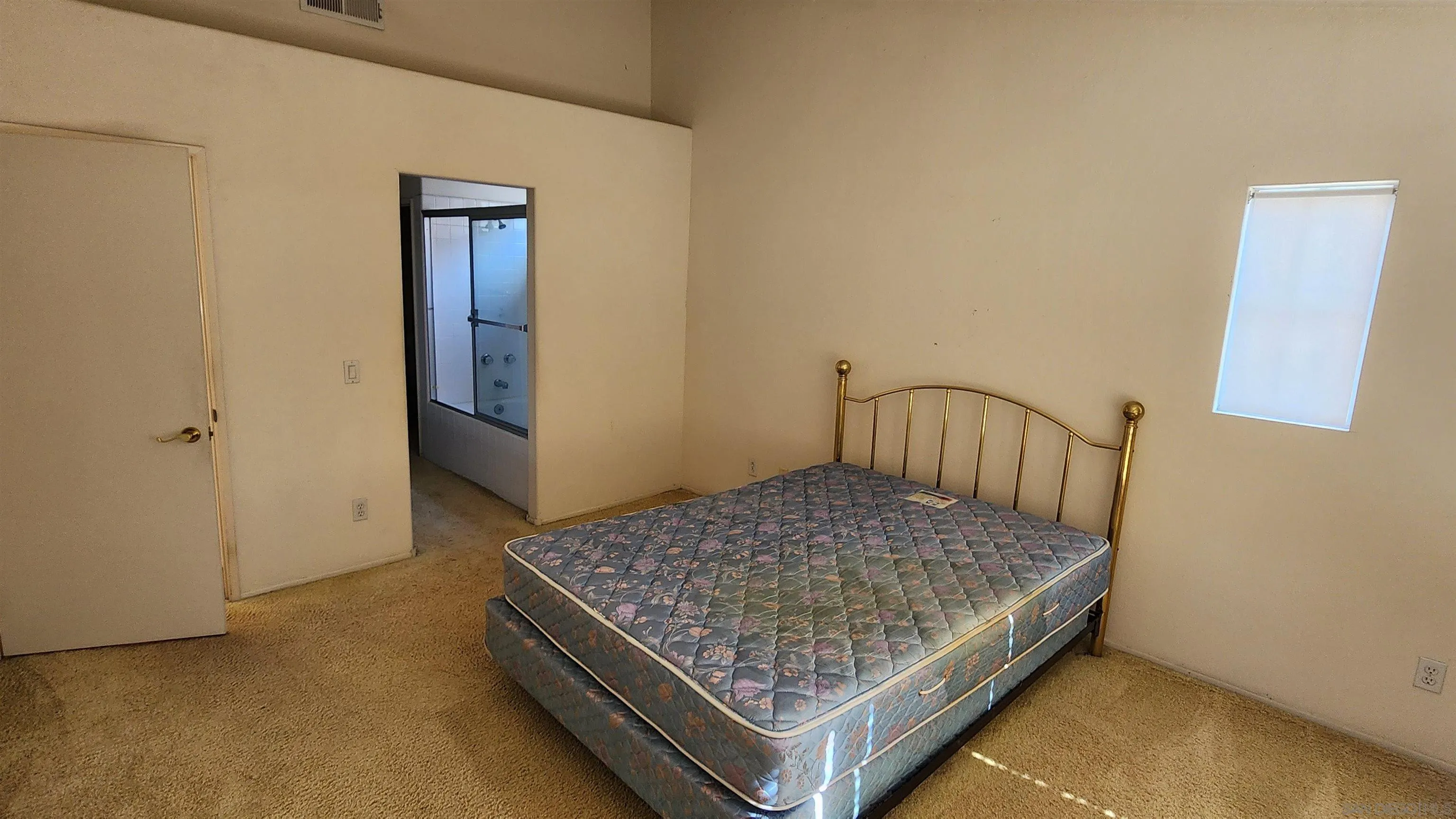 https://cdn.realtyfeed.com/cdn/127/250038109/b8845e94100bd198e885ebfb96979d9c.webp