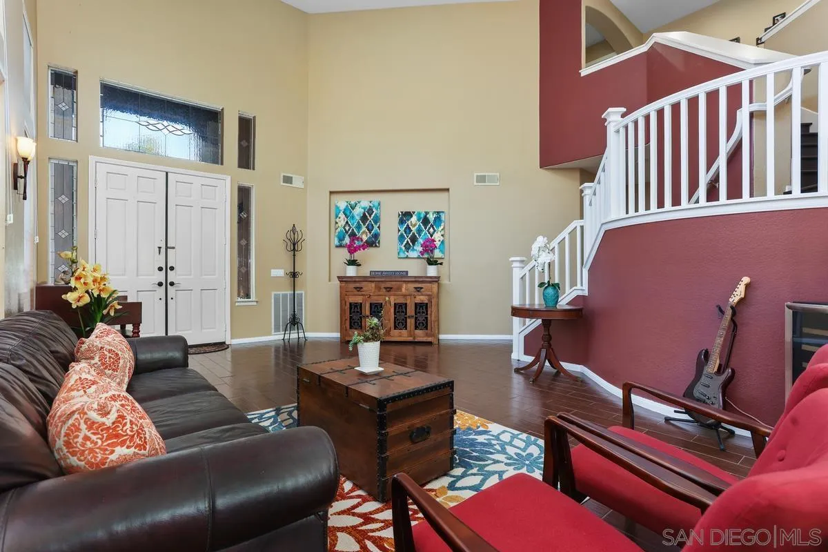 https://cdn.realtyfeed.com/cdn/127/250038111/0a5c24a3f33c5abde58d2a7c26ccffd2.webp