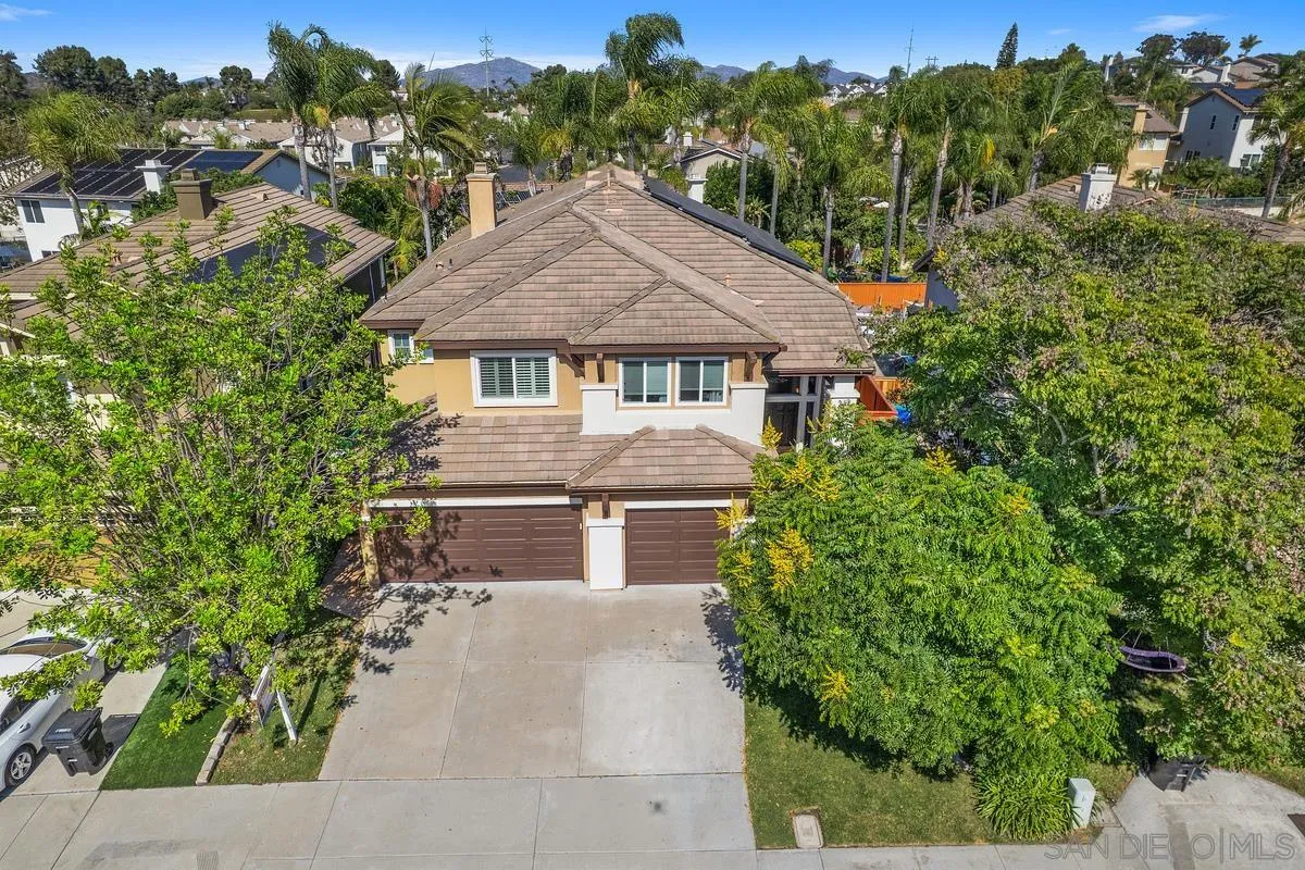 https://cdn.realtyfeed.com/cdn/127/250038111/538ed93e6a0bed456612fd71fafc979d.webp