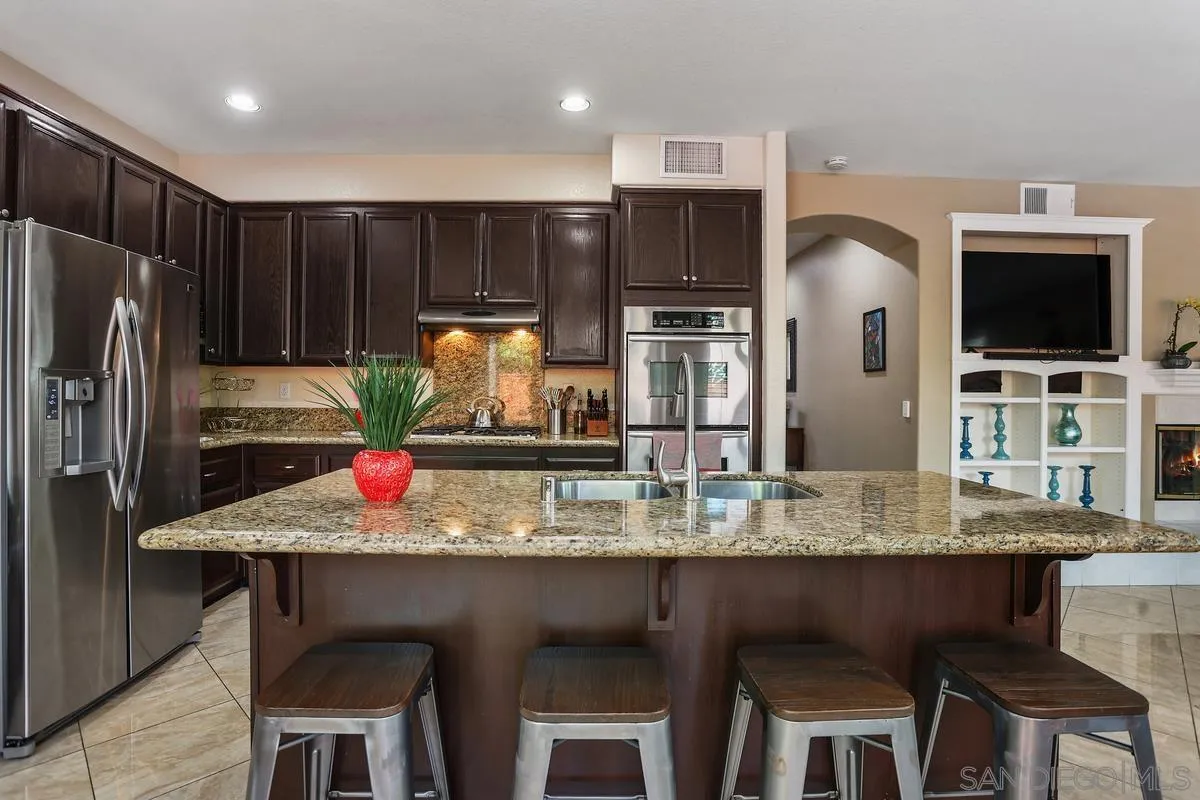 https://cdn.realtyfeed.com/cdn/127/250038111/67ca3cb21305ac8a7551983a289fe600.webp