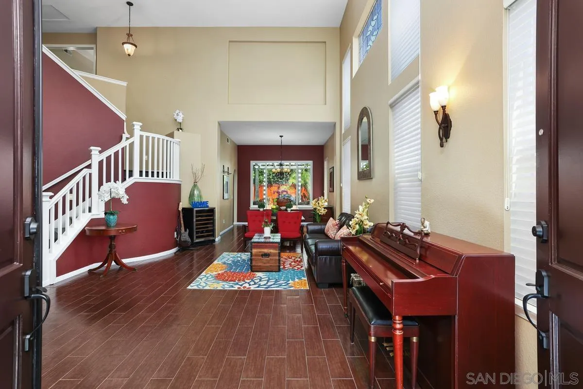 https://cdn.realtyfeed.com/cdn/127/250038111/7917f62e545149490c63edd00f7d70c8.webp
