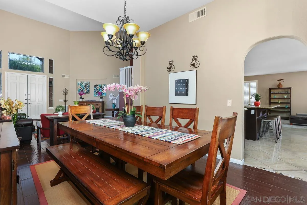 https://cdn.realtyfeed.com/cdn/127/250038111/d76cde653345cd4237583166921b8829.webp