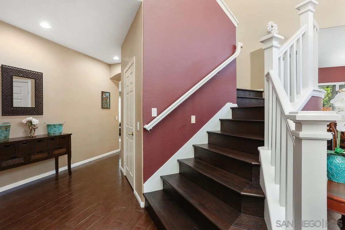 https://cdn.realtyfeed.com/cdn/127/250038111/f0ddb070a74cd077c819d88059956f49.webp