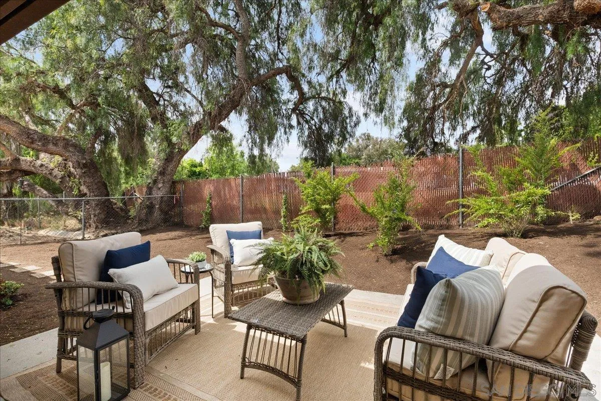 https://cdn.realtyfeed.com/cdn/127/250038112/18a7012bbf53357d580260612dd38ba8.webp