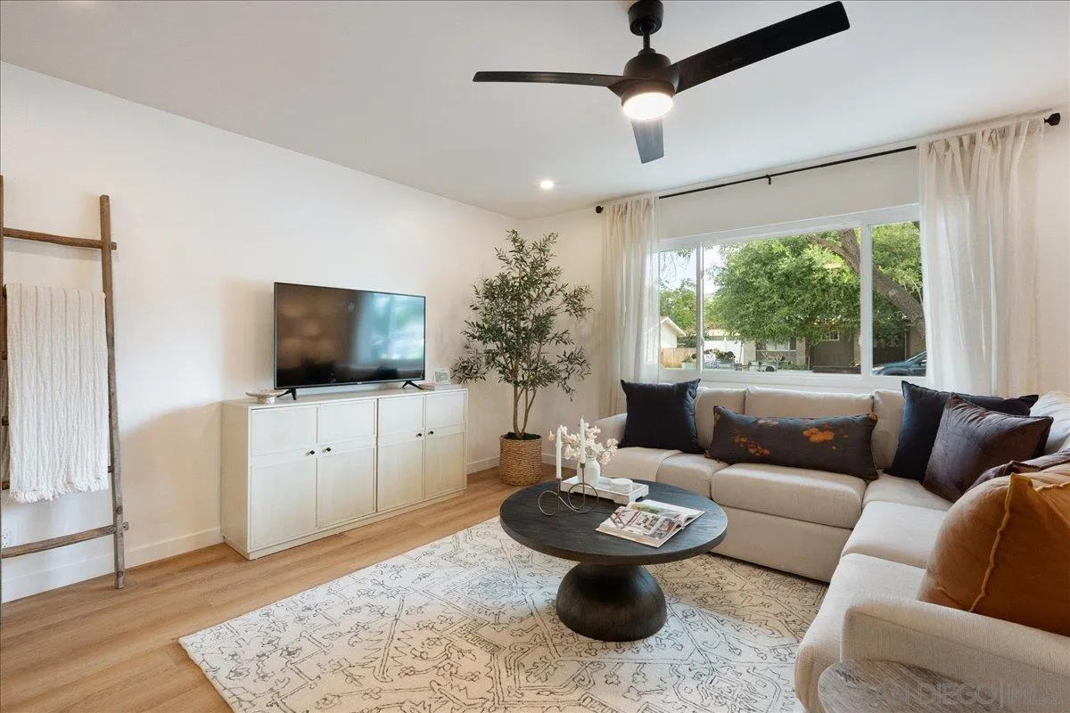 https://cdn.realtyfeed.com/cdn/127/250038112/92a4cd4904c0be246201254814d22ca2.webp