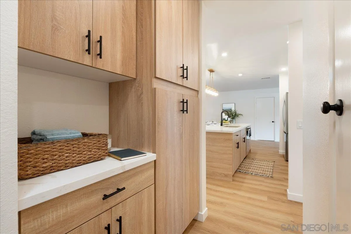https://cdn.realtyfeed.com/cdn/127/250038112/d0e80a5d820bc01bedcf297cc684e498.webp
