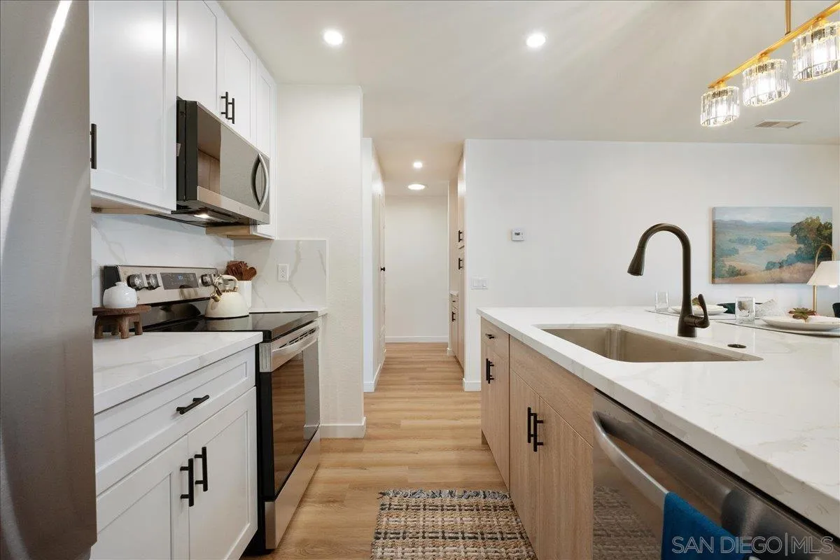 https://cdn.realtyfeed.com/cdn/127/250038112/f7cb041c59b1e7712ab4aaa246f73ae1.webp