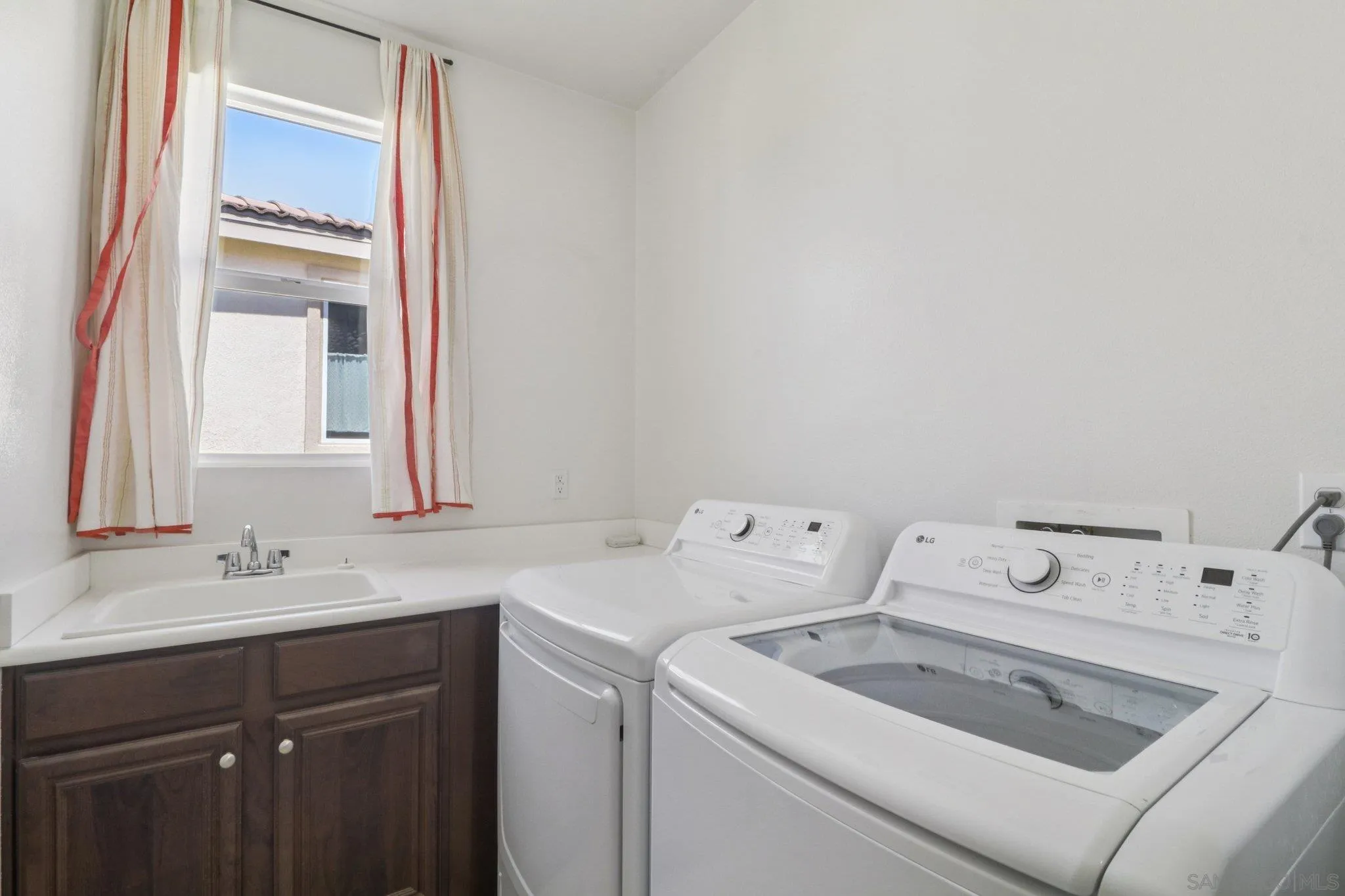 https://cdn.realtyfeed.com/cdn/127/250038117/4269d68dd542250b6d7cdccade3f0abc.webp