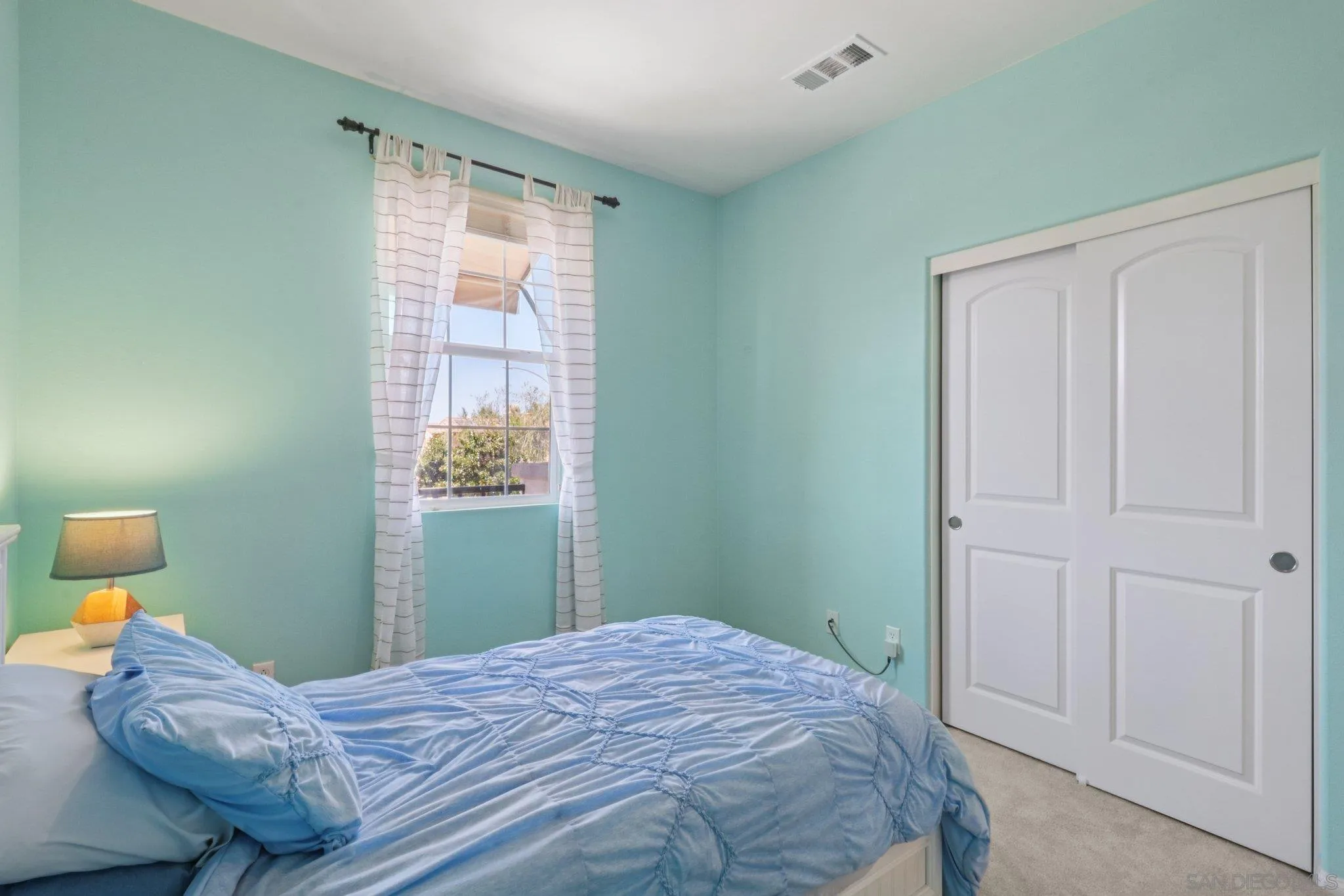 https://cdn.realtyfeed.com/cdn/127/250038117/96e2ab6eadaa4e11d89f0546d7e4b48d.webp