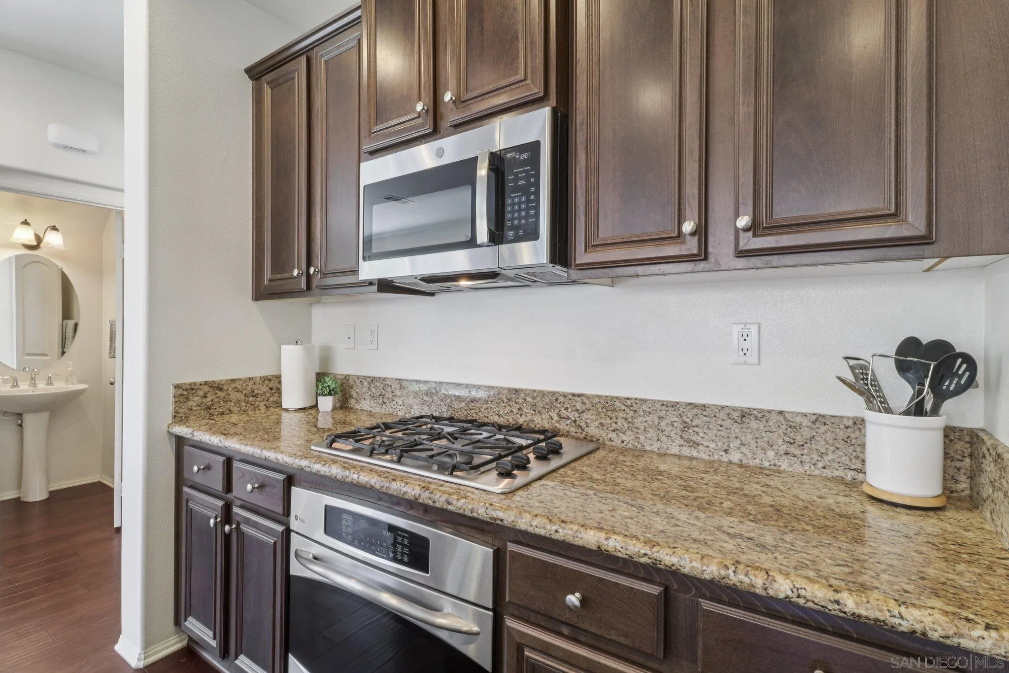 https://cdn.realtyfeed.com/cdn/127/250038117/a0bf7b744fdbefe24017037e7d6b13b6.webp