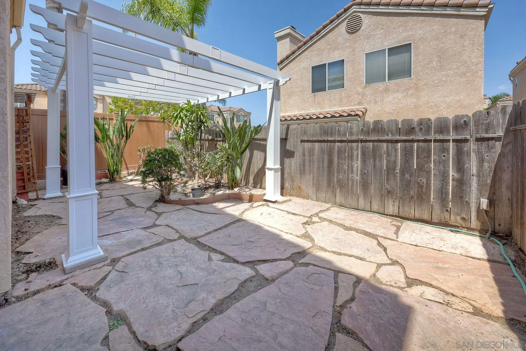 https://cdn.realtyfeed.com/cdn/127/250038118/42230af123106756f80bbb235232e015.webp