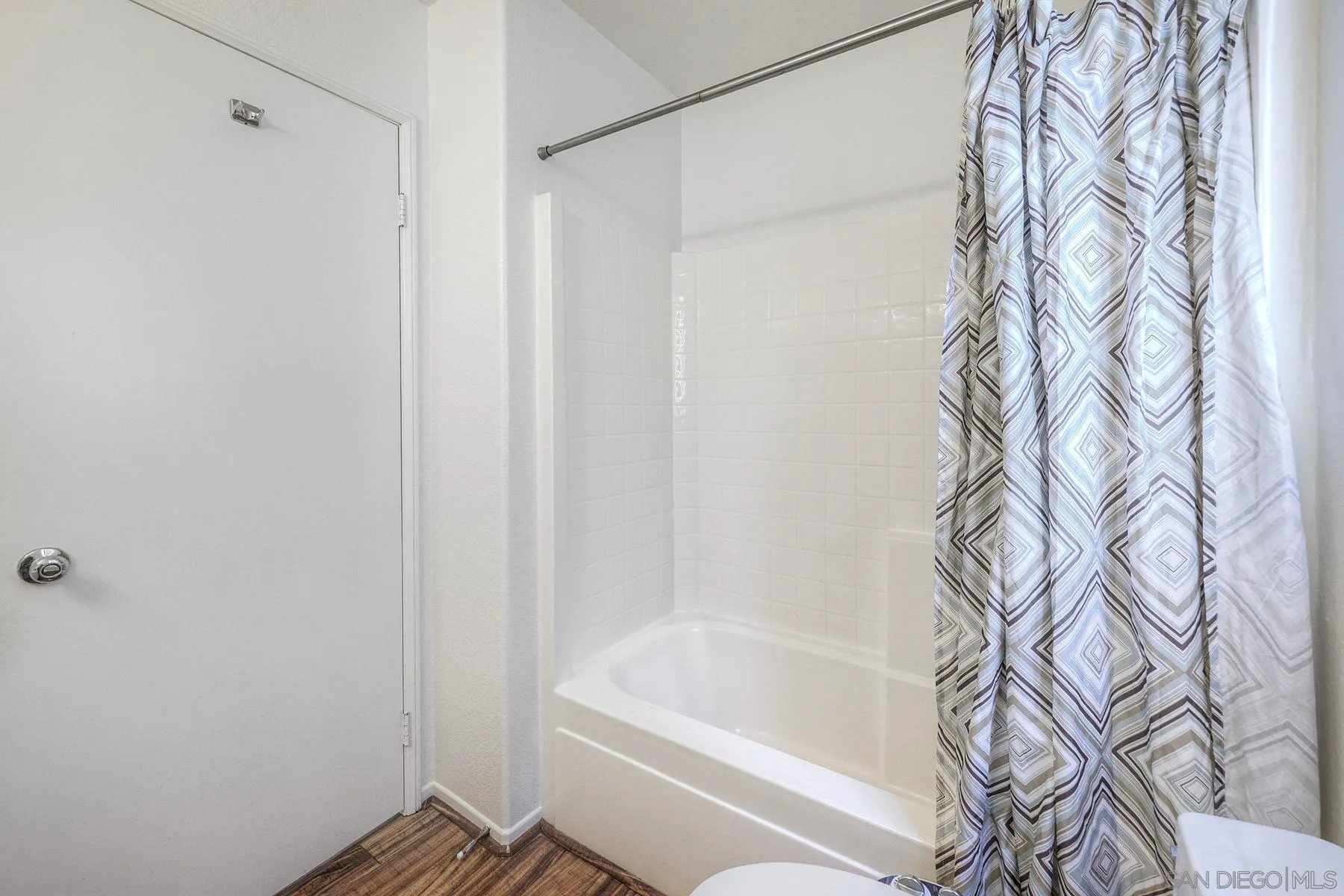 https://cdn.realtyfeed.com/cdn/127/250038118/6181ab8848c65a5e322f54e124a36d7a.webp