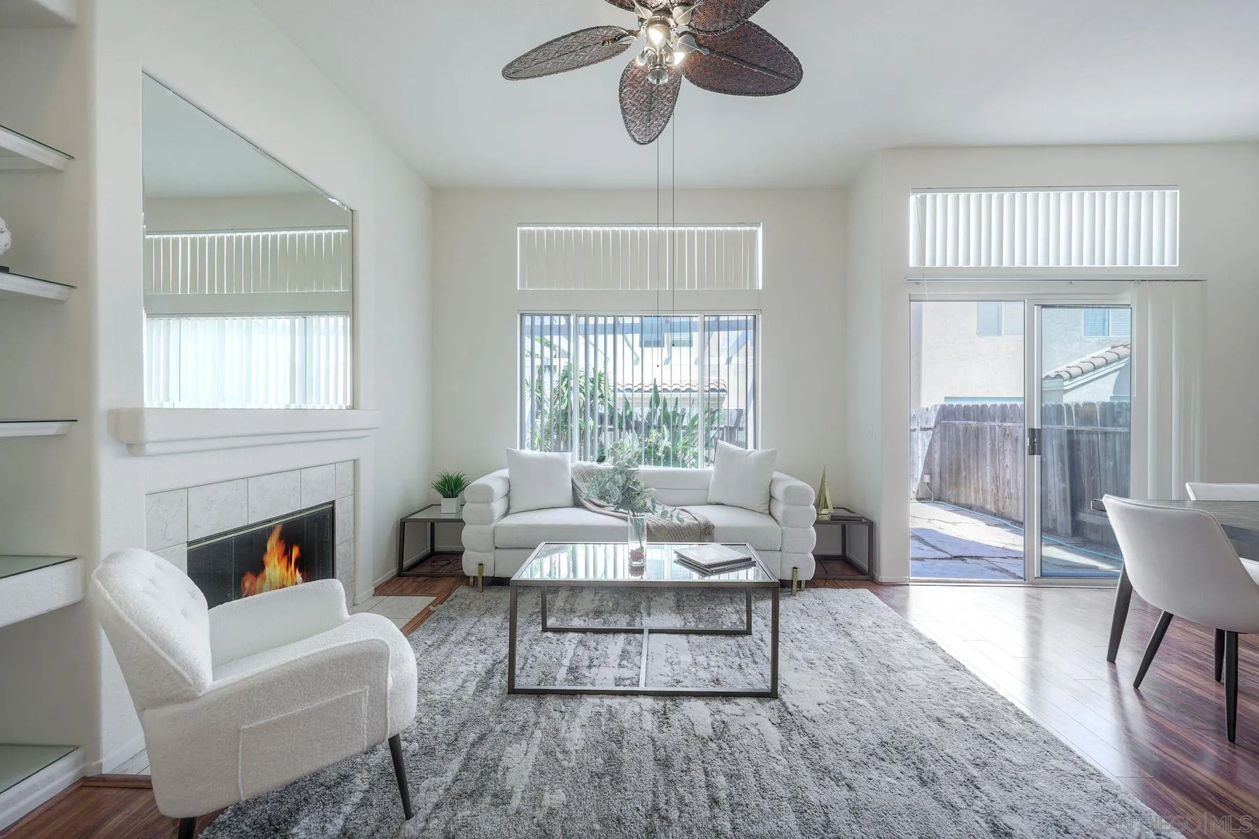 https://cdn.realtyfeed.com/cdn/127/250038118/e17436211382d1877722f1f78550f7c6.webp