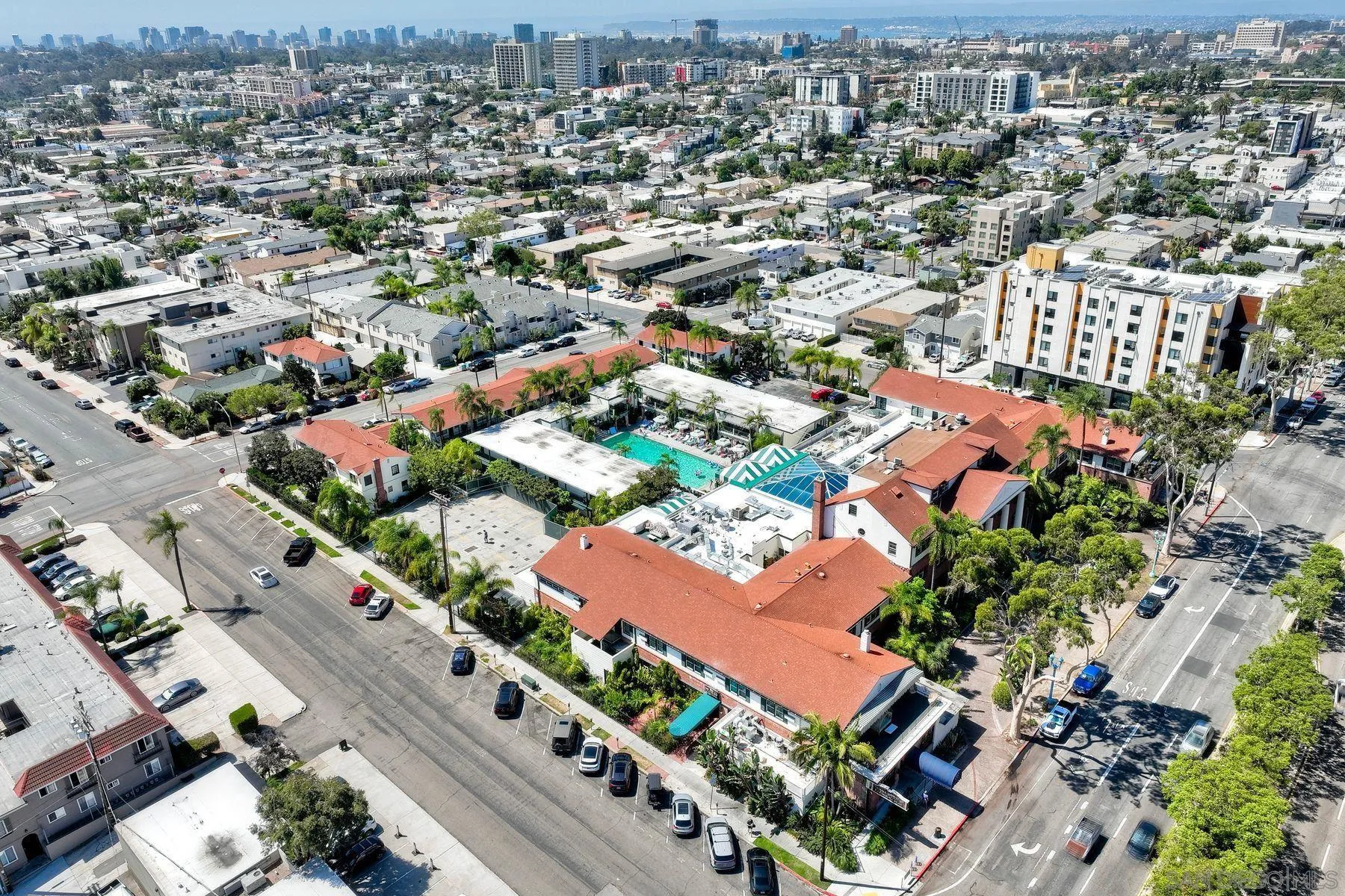 https://cdn.realtyfeed.com/cdn/127/250038120/7875c10236c684ad6b524a44cfd4eb8e.webp