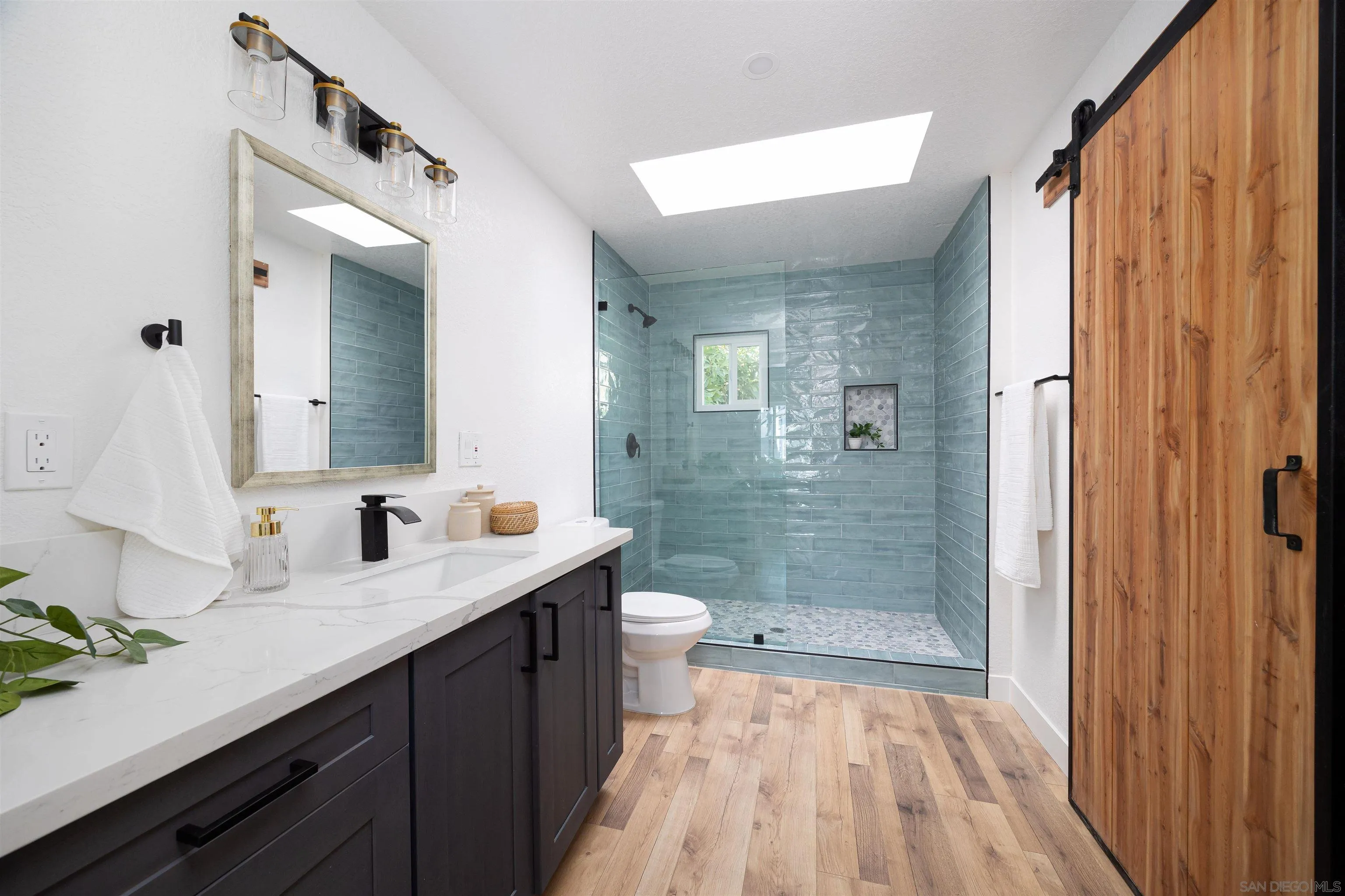 https://cdn.realtyfeed.com/cdn/127/250038125/9dd207f934846612946b008b12b9b208.webp
