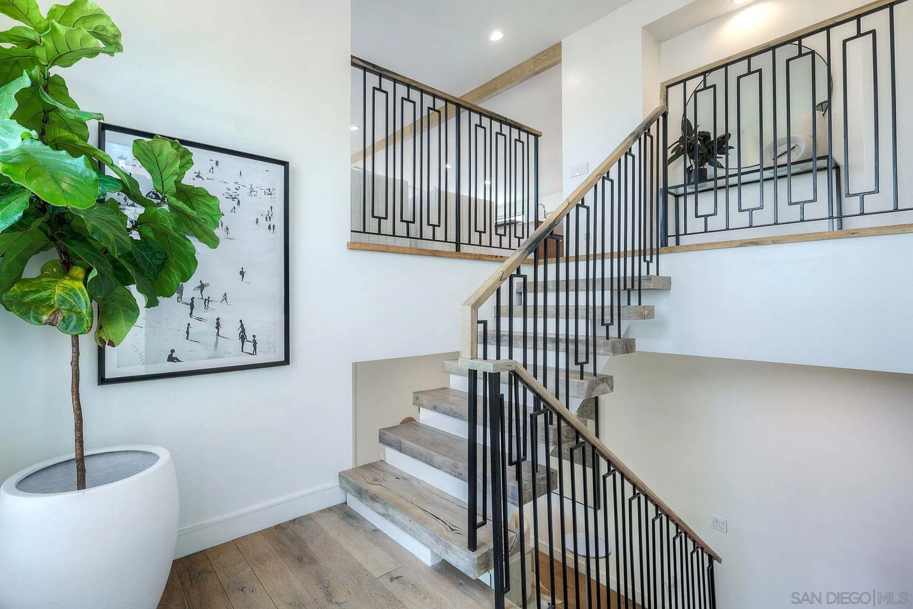 https://cdn.realtyfeed.com/cdn/127/250038126/2e85e0461702b76a39ceae27152e6e18.webp