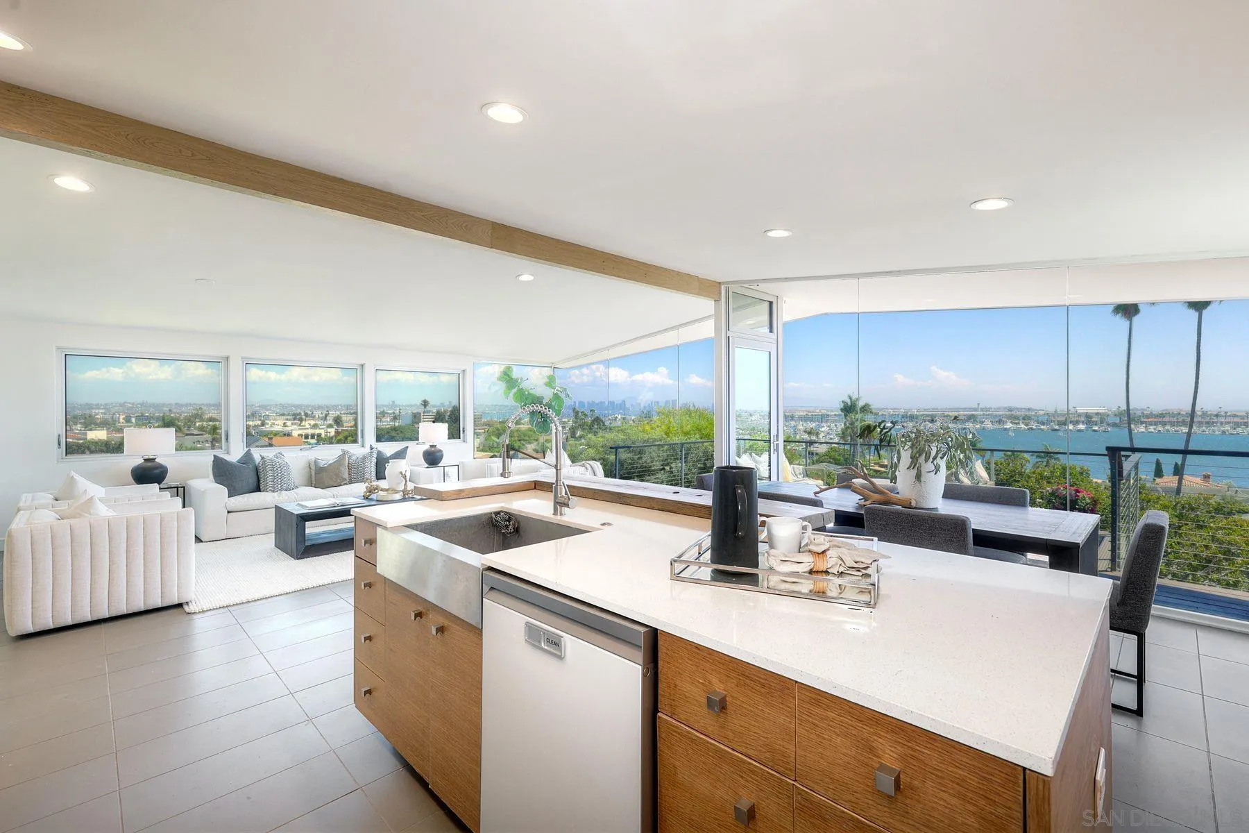 https://cdn.realtyfeed.com/cdn/127/250038126/a75bd88720ce69948544d4673c21471e.webp