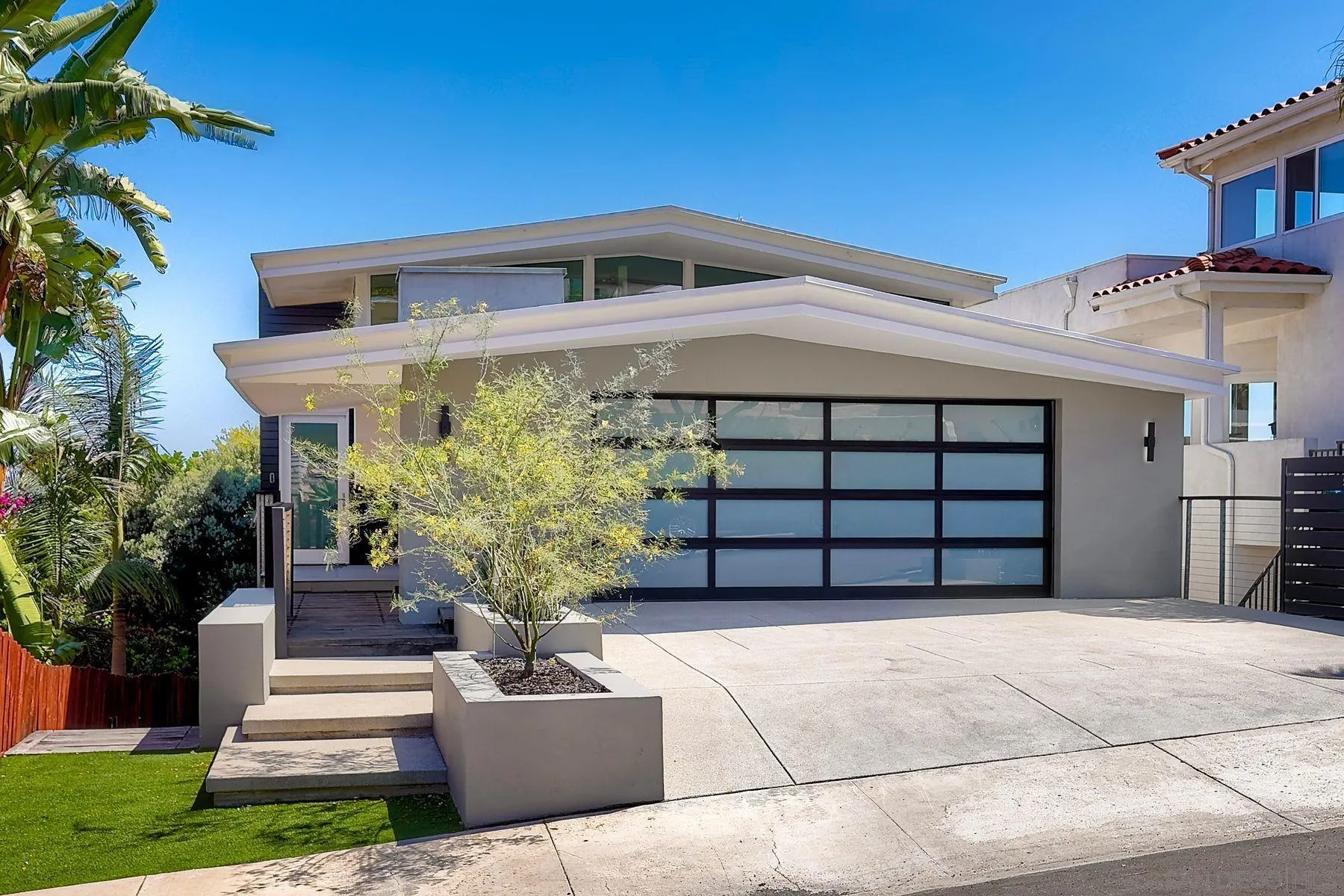 https://cdn.realtyfeed.com/cdn/127/250038126/ad544a91e967abebab209d08bec68a0e.webp