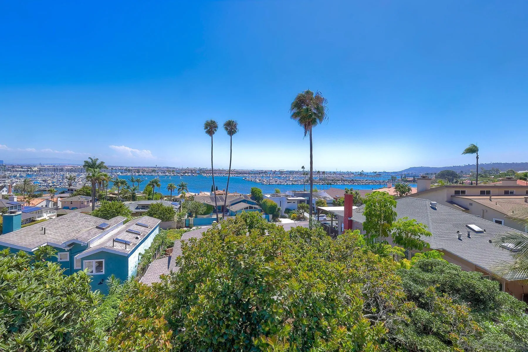 https://cdn.realtyfeed.com/cdn/127/250038126/b0b7be24b6807b5d2bc72fd572db79e9.webp