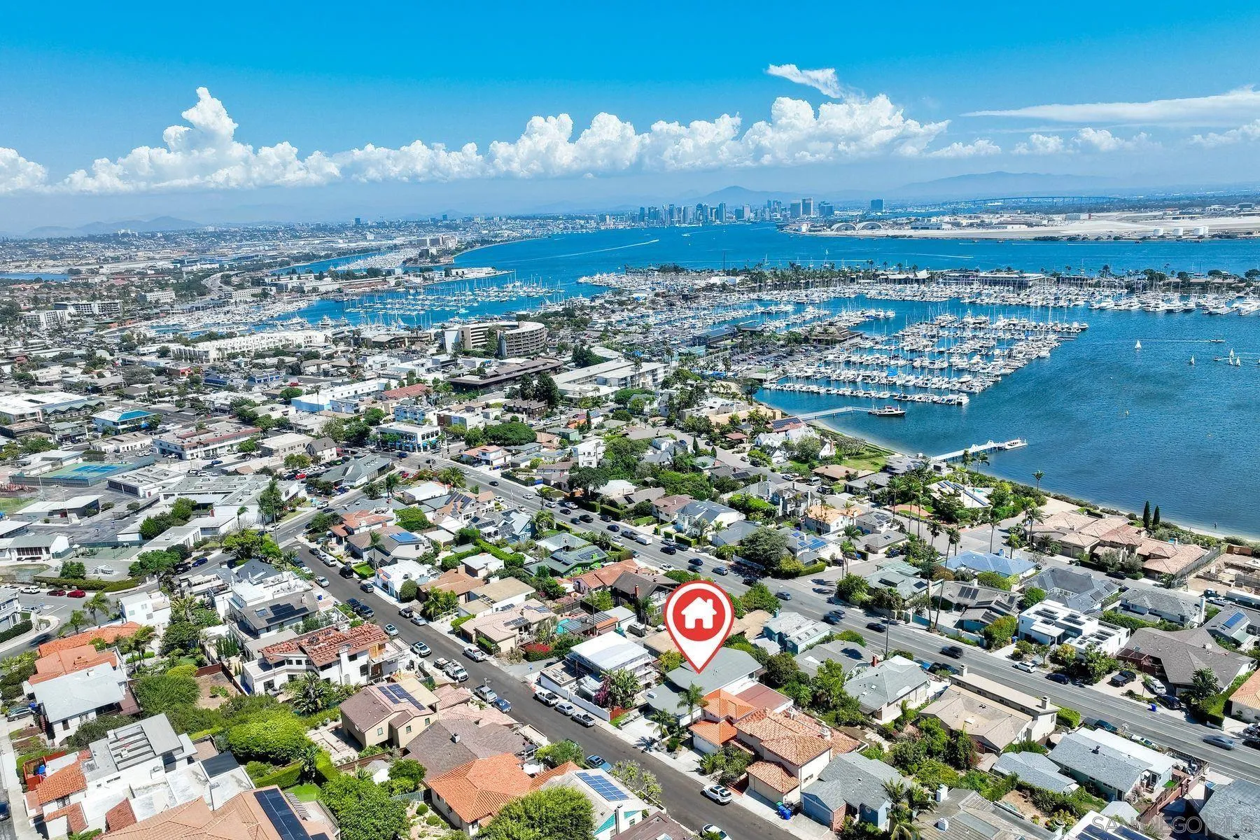 https://cdn.realtyfeed.com/cdn/127/250038126/e3e84fa1643e1ba28fe25c2470633b37.webp