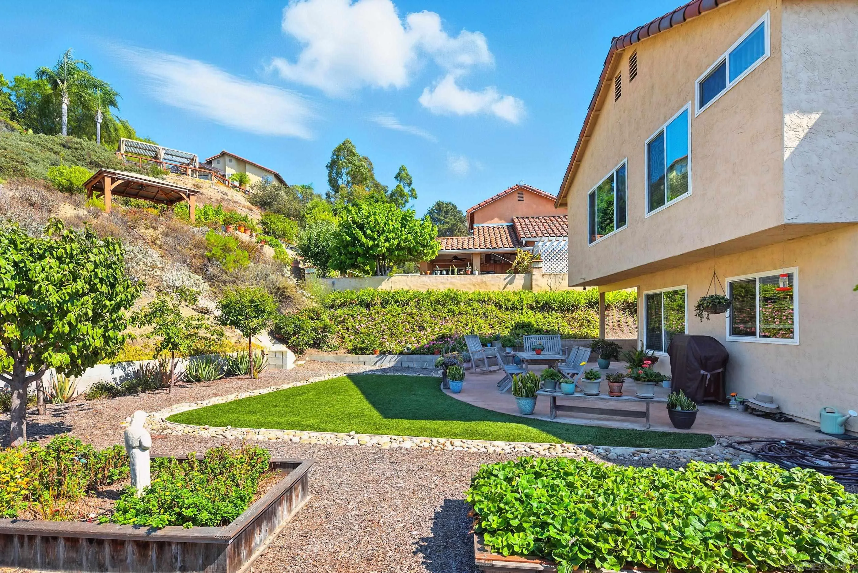 https://cdn.realtyfeed.com/cdn/127/250038127/e93e0a7e3b589d7751adc88cad16f6f0.webp