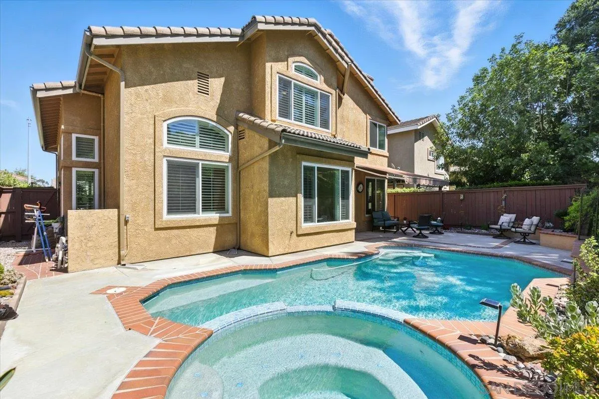 https://cdn.realtyfeed.com/cdn/127/250038129/0a1aec24e3f7b89eeb38de3d523c7653.webp