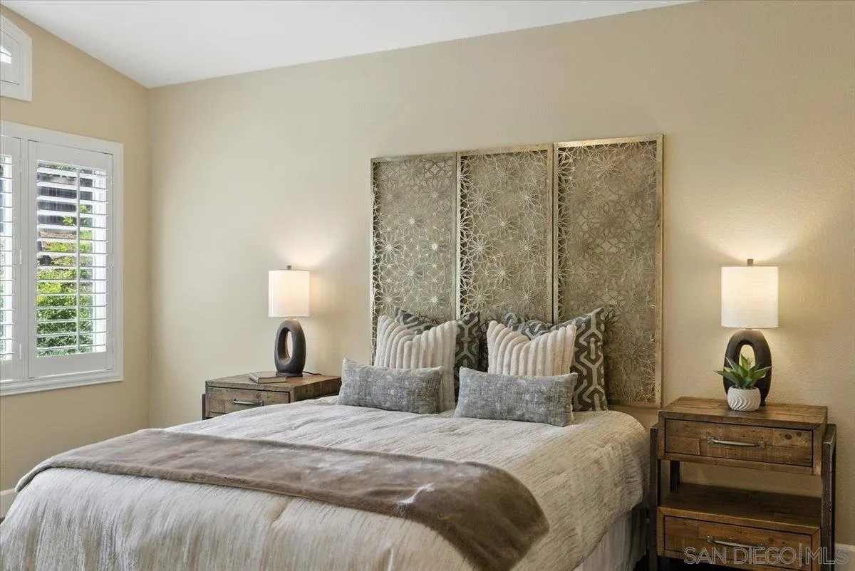 https://cdn.realtyfeed.com/cdn/127/250038129/0bdb1976e0ae6444f26d322cd51925ef.webp
